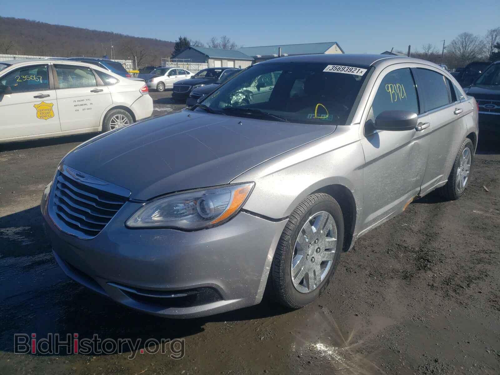 2014 CHRYSLER 200 - VIN: 1C3CCBABXEN123920 - Фото 2