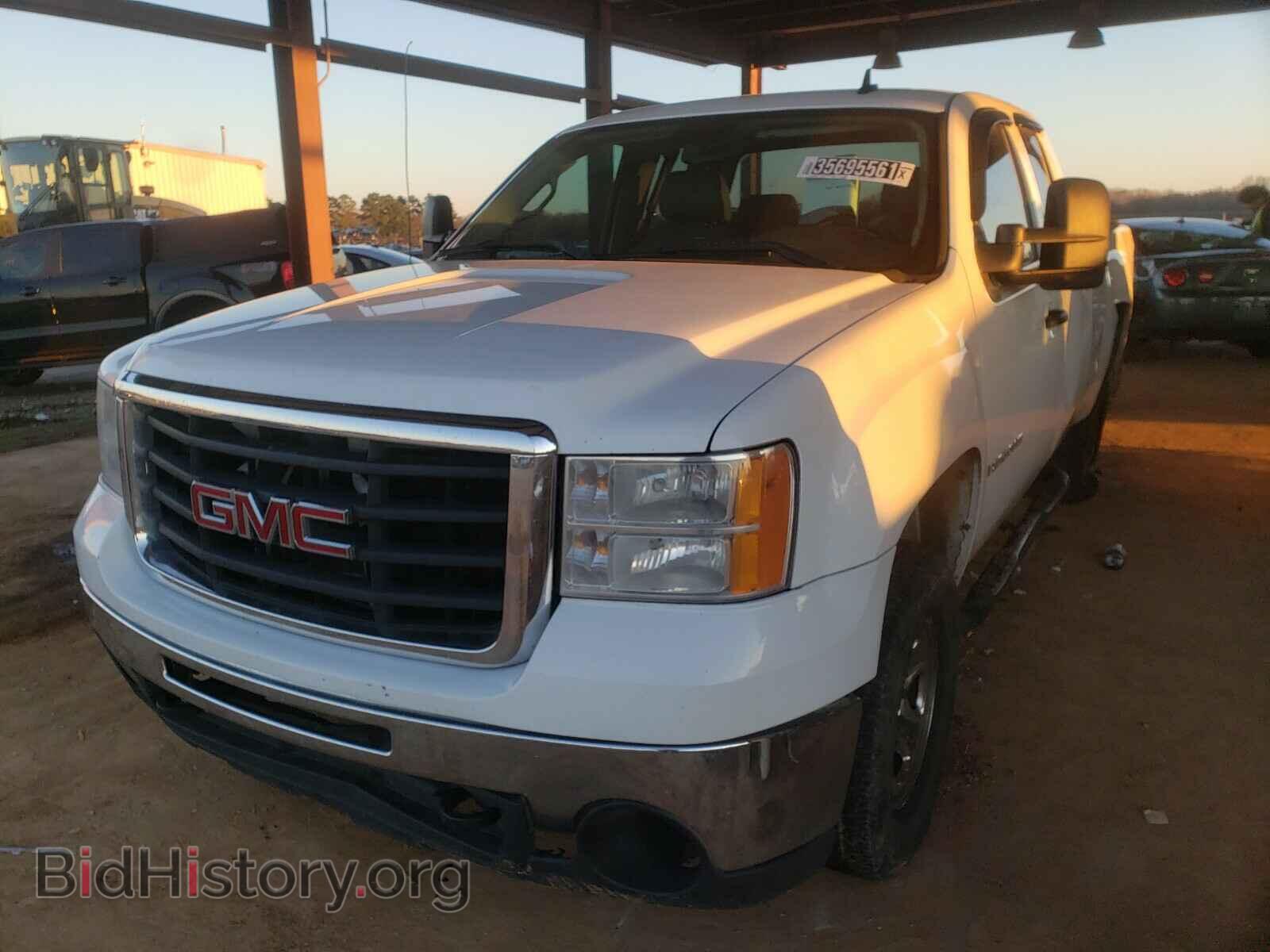 2008 GMC SIERRA - VIN: 1GTHC29KX8E127993 - Фото 2