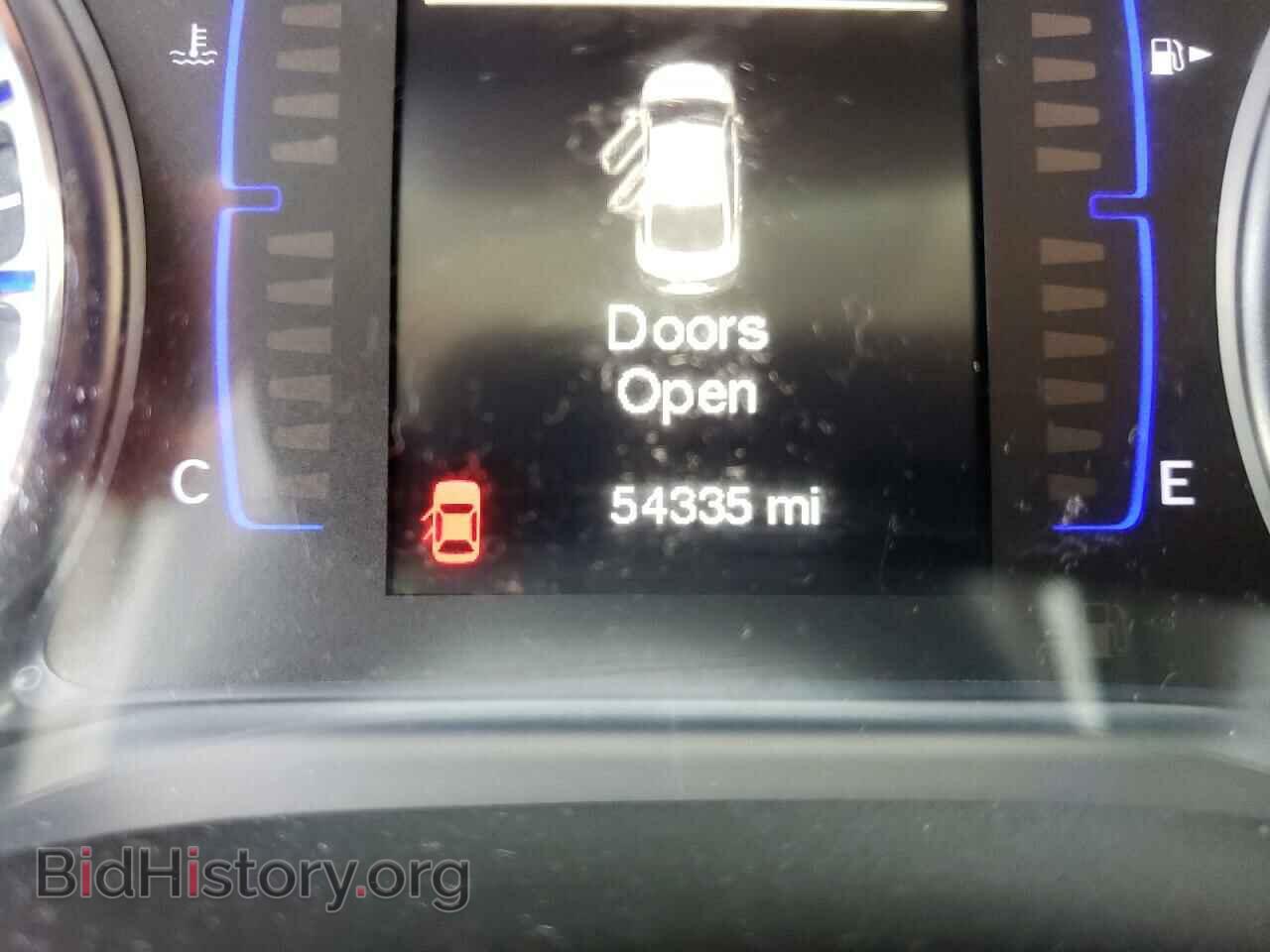 2015 CHRYSLER 200 - VIN: 1C3CCCABXFN654784 - Фото 8