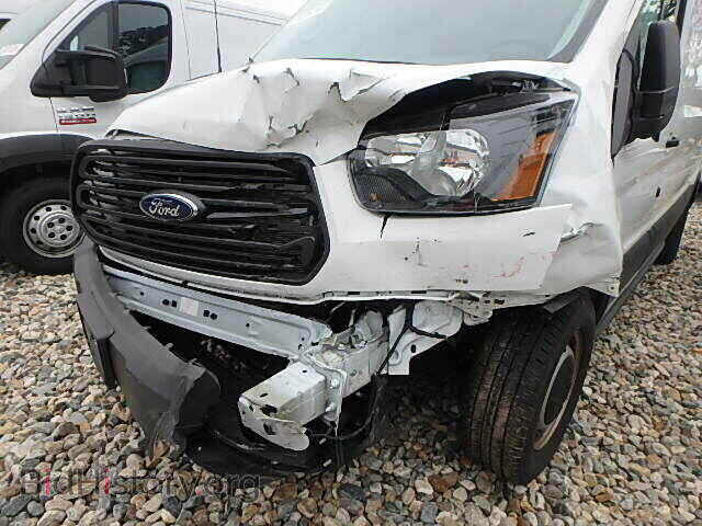 2016 Ford TRANSIT CO (VIN 1FTYR2CM5GKA35490) — photo 9 of 10