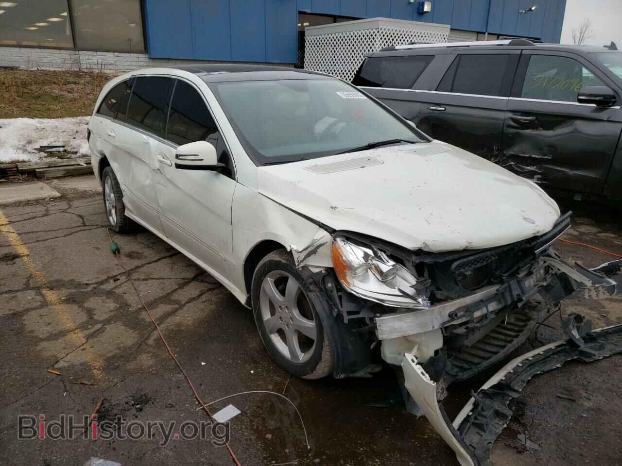 Photo 4JGCB6FE9BA116996 - MERCEDES-BENZ R-CLASS 2011