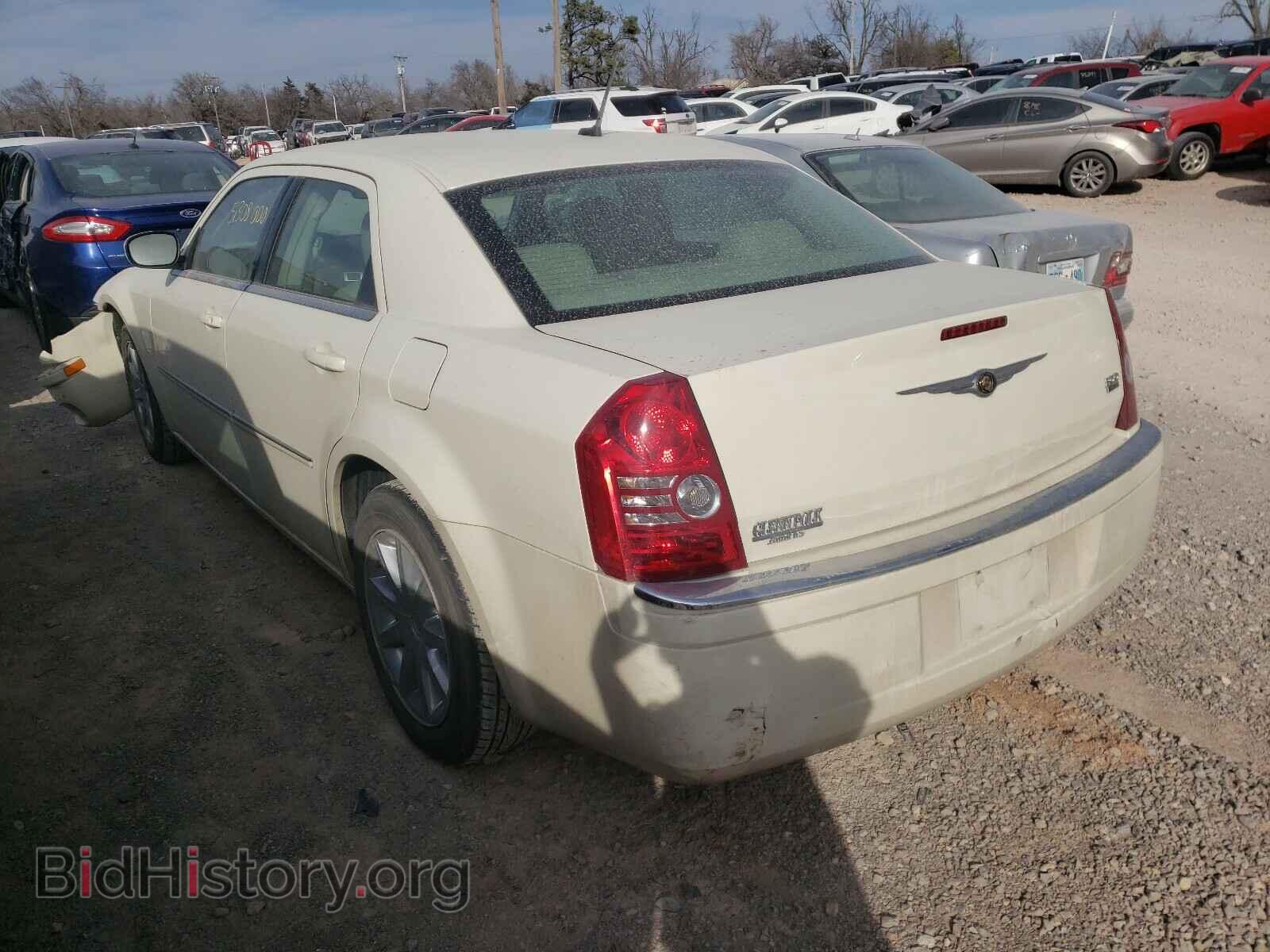 2008 CHRYSLER 300 - VIN: 2C3KA33G08H303873 - Фото 3