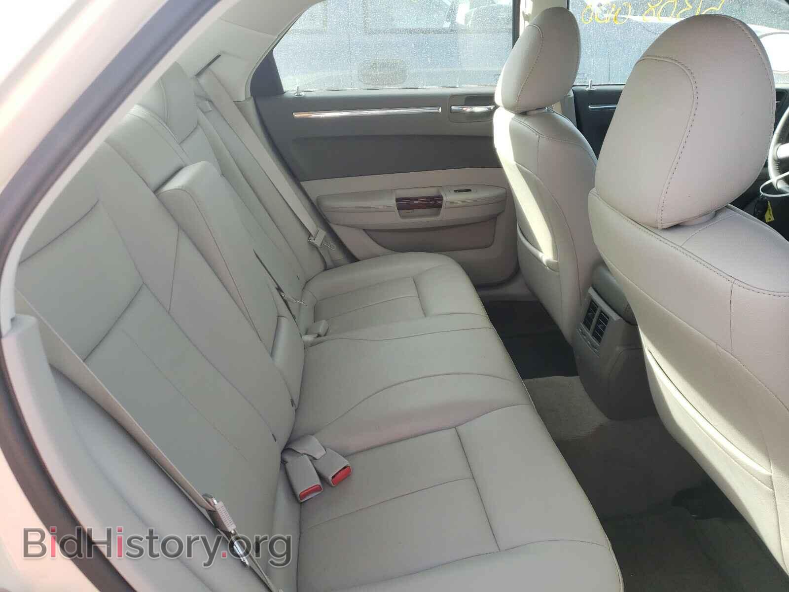 2008 CHRYSLER 300 - VIN: 2C3KA33G08H303873 - Фото 6