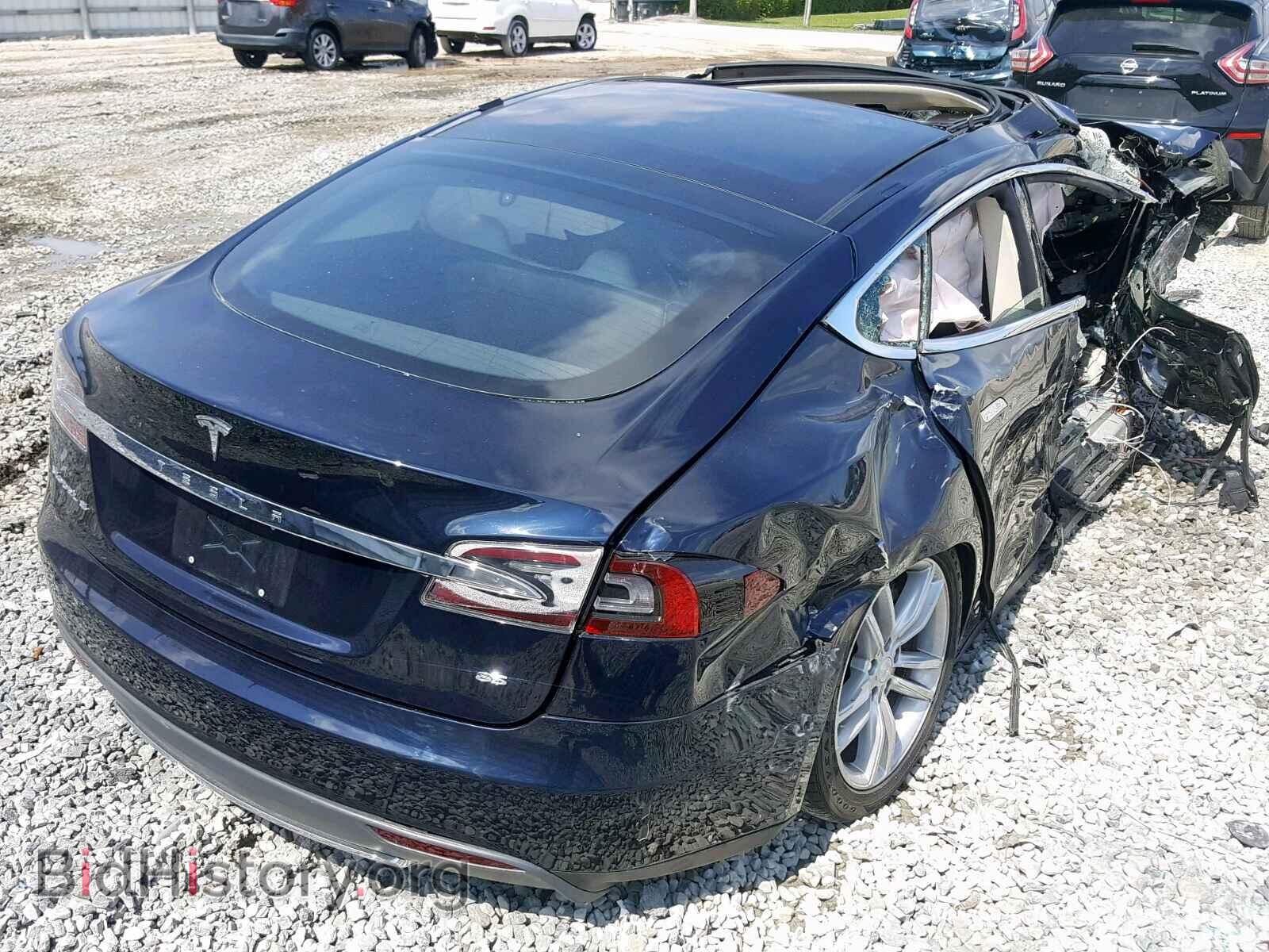 2013 TESLA MODEL S - VIN: 5YJSA1CN3DFP10021 - Photo 4