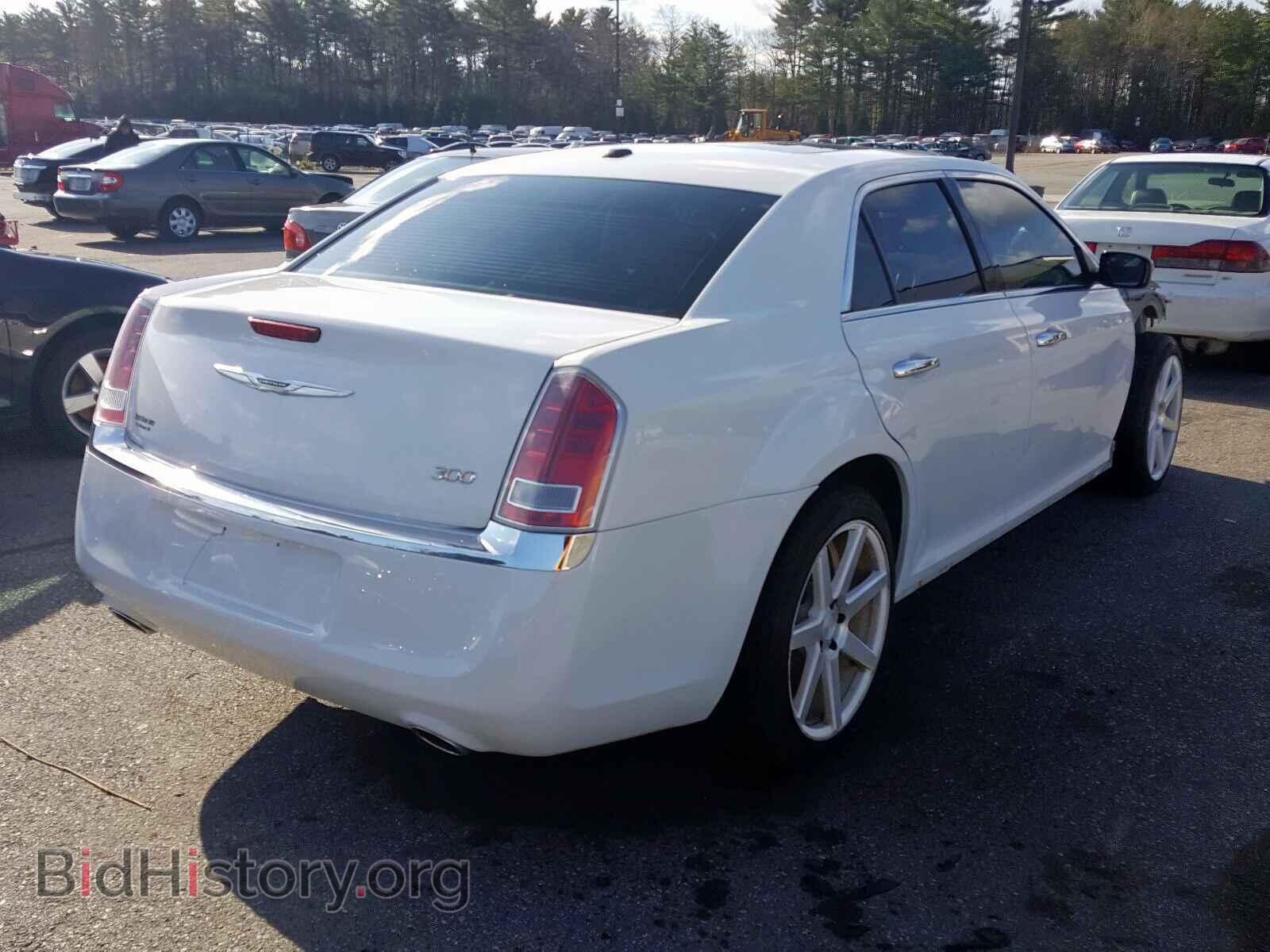 2013 CHRYSLER 300 - VIN: 2C3CCAAG6DH743600 - Фото 4