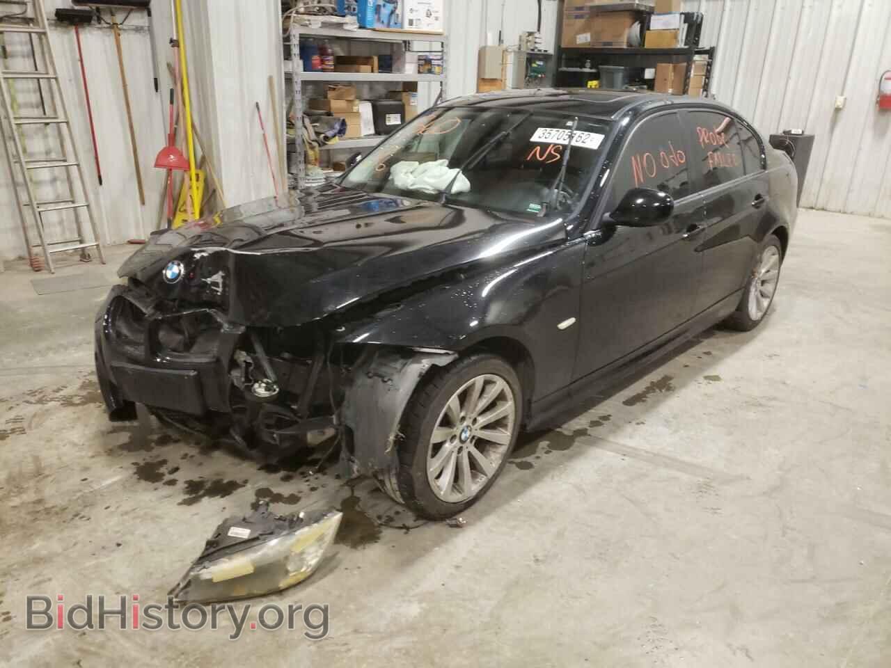 2011 BMW 3 SERIES - VIN: WBAPH7C53BE677652 - Фото 2