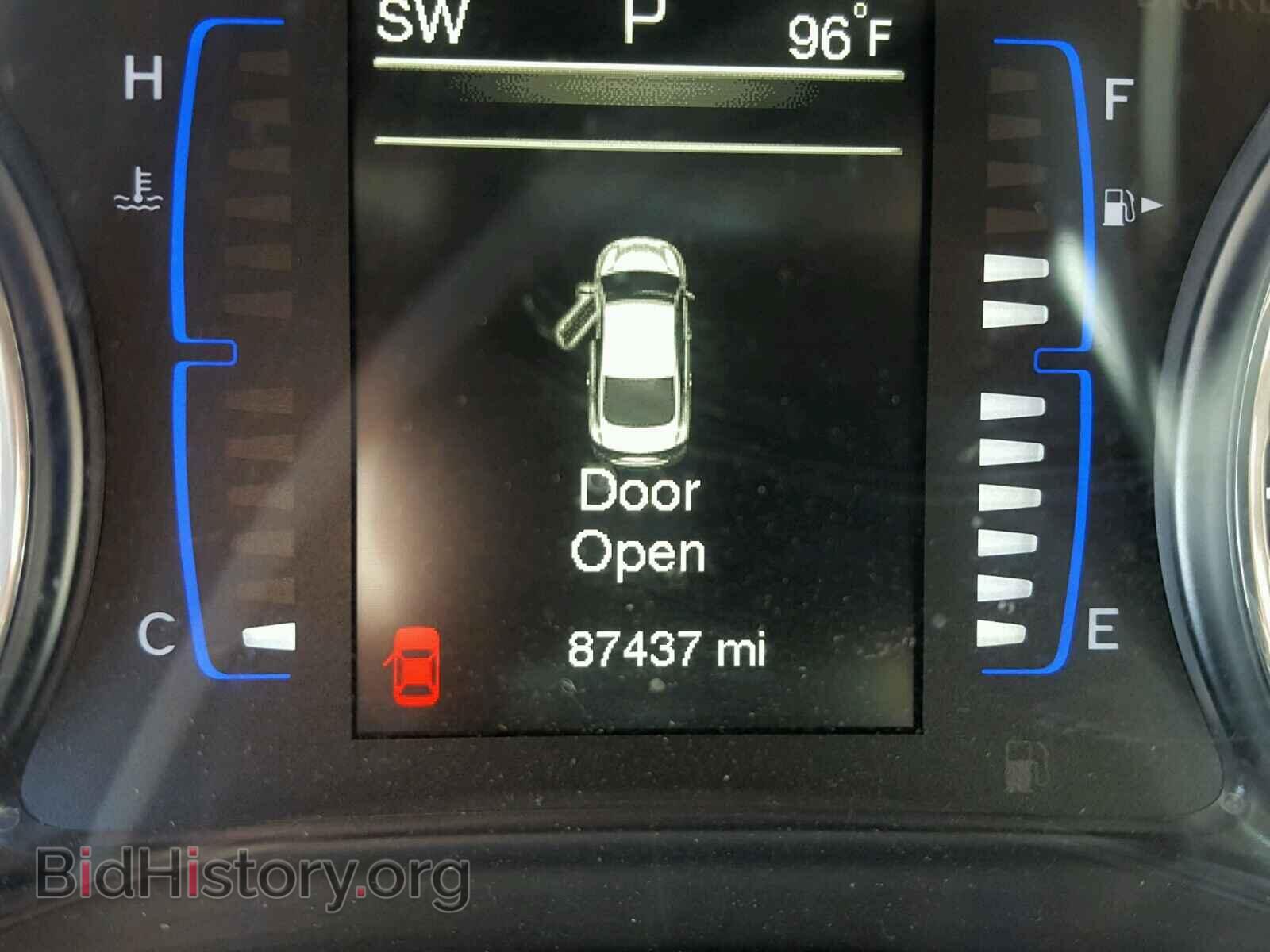 2016 CHRYSLER 200 - VIN: 1C3CCCFB2GN182252 - Фото 8