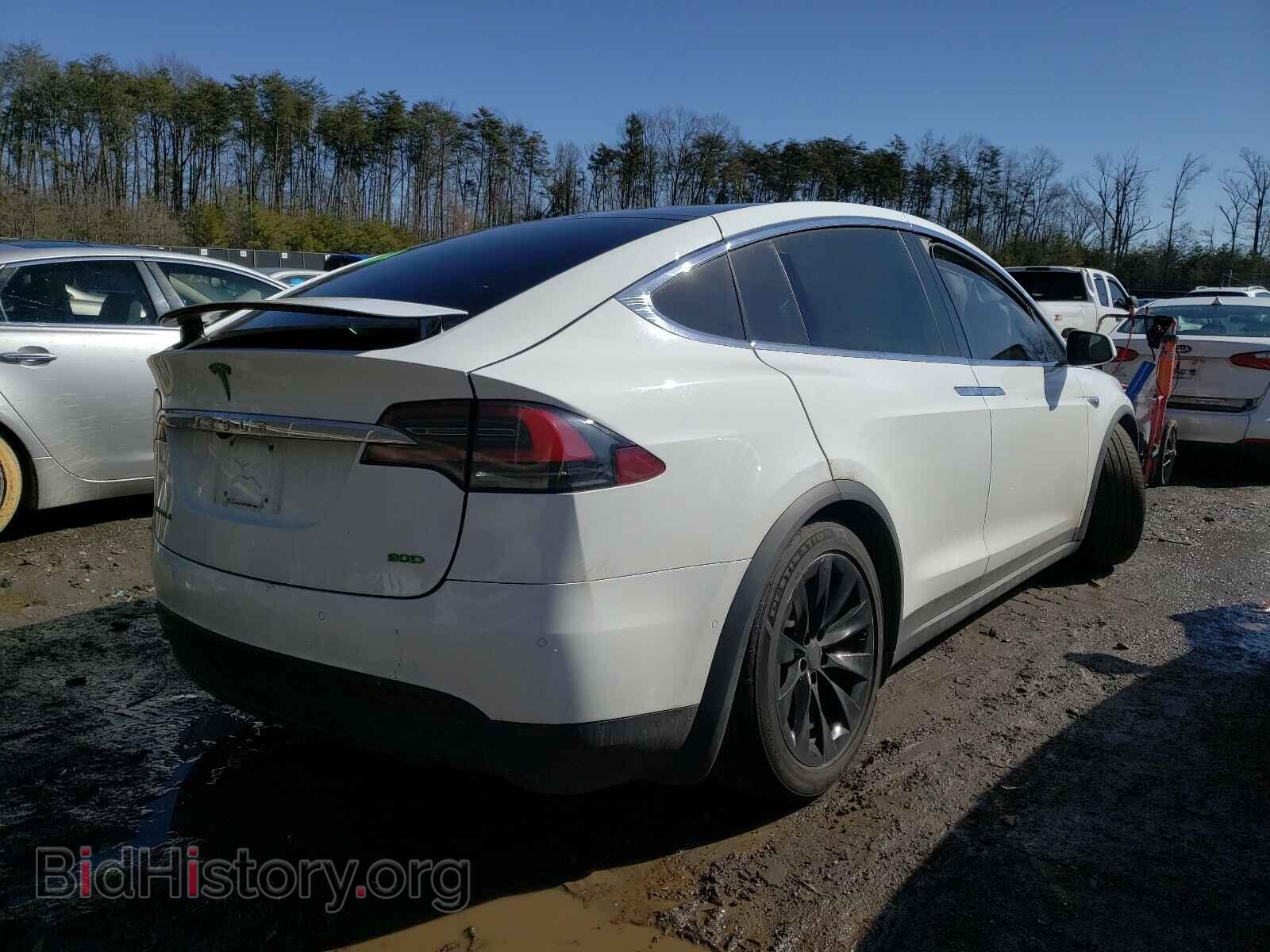 2016 TESLA MODEL X - VIN: 5YJXCAE24GF005400 - Photo 4