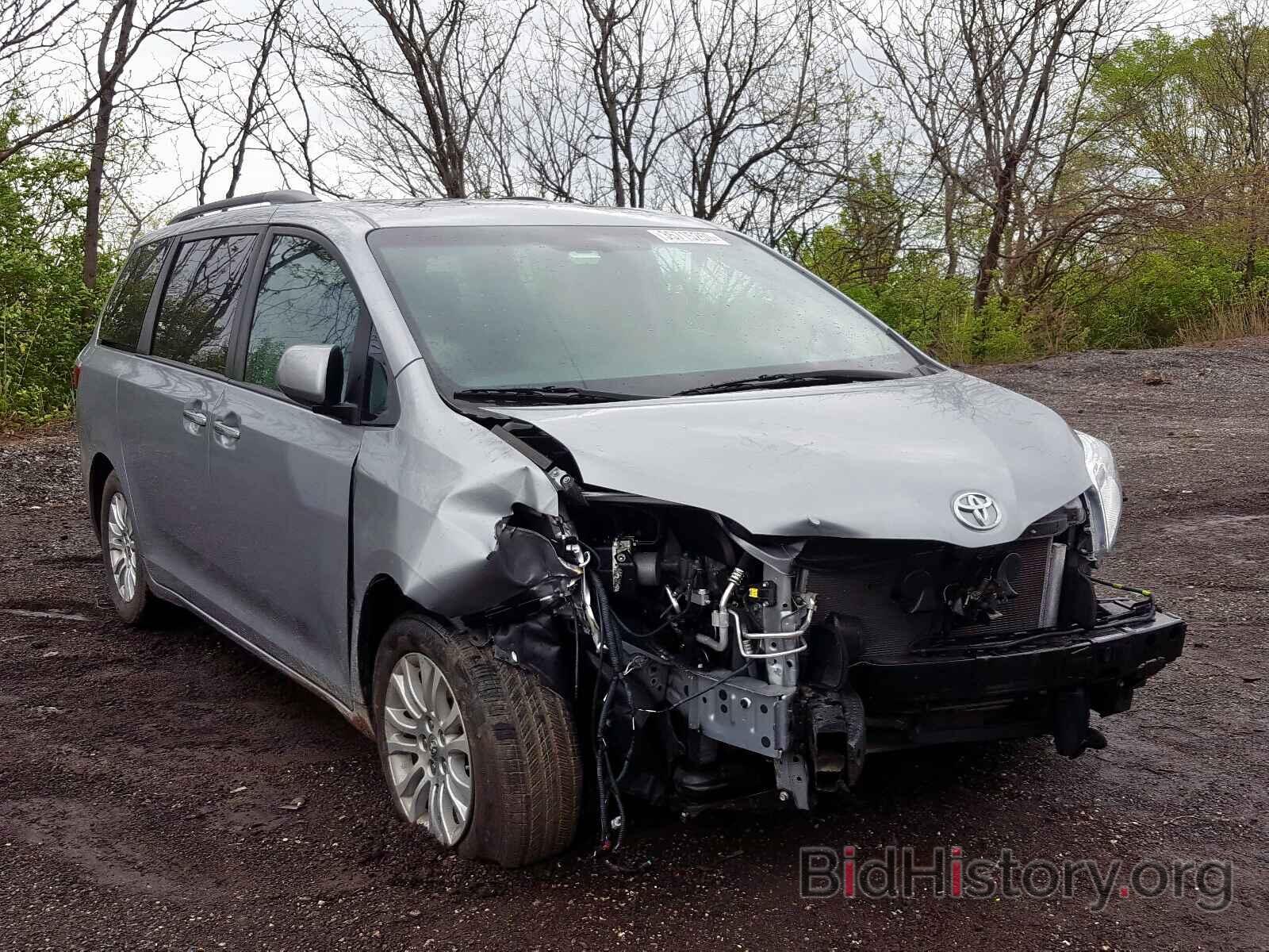 Photo 5TDYZ3DC8HS820754 - TOYOTA SIENNA 2017