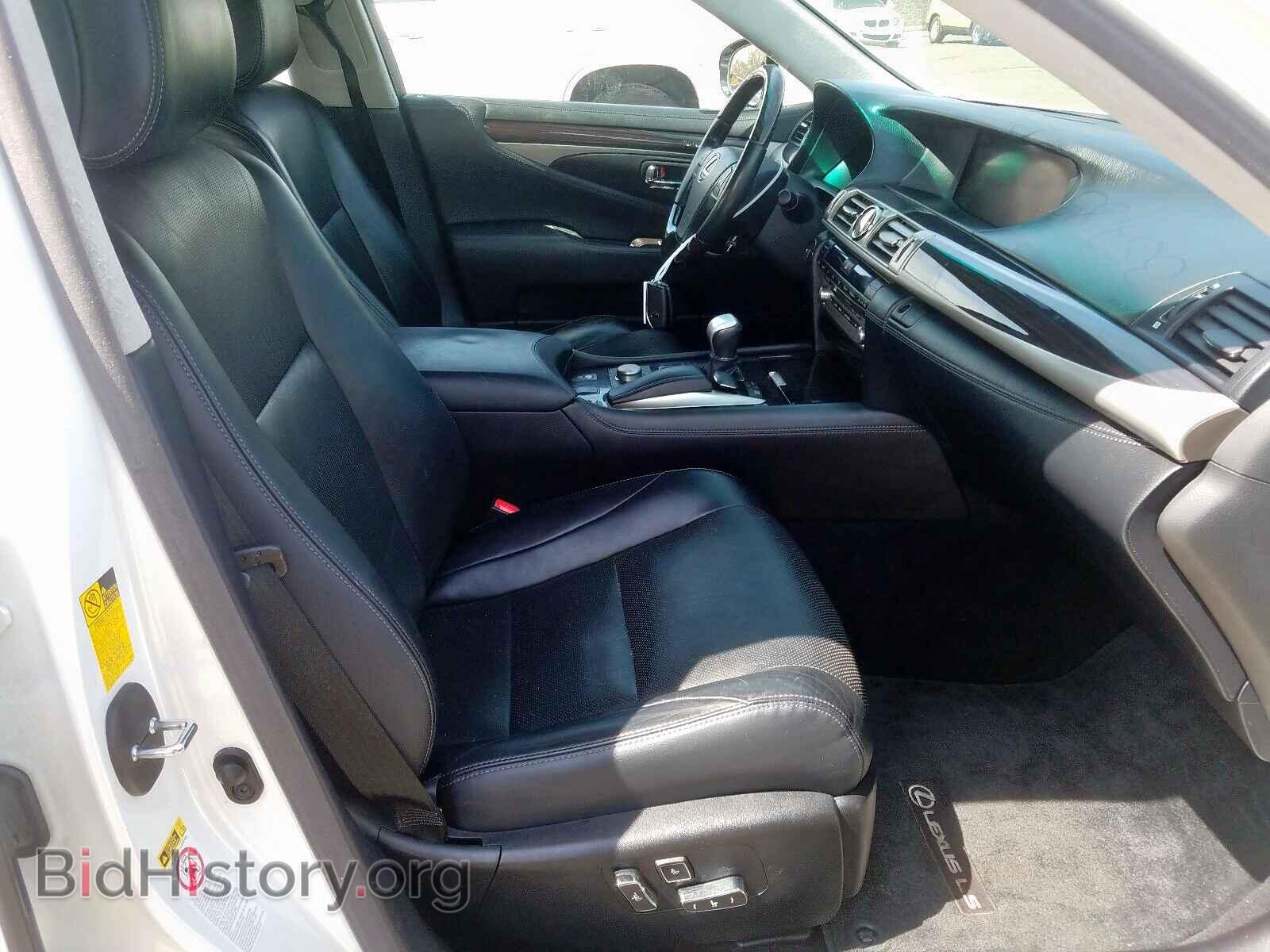 2014 LEXUS LS460 - VIN: JTHCL5EF5E5021174 - Photo 5