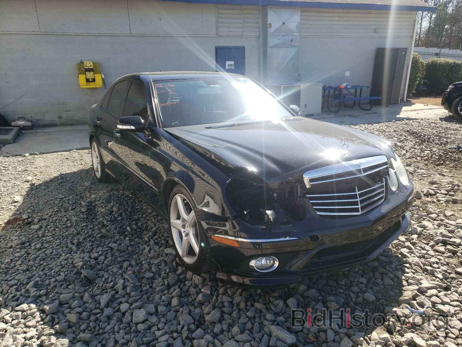 Photo WDBUF56XX9B426876 - MERCEDES-BENZ E CLASS 2009