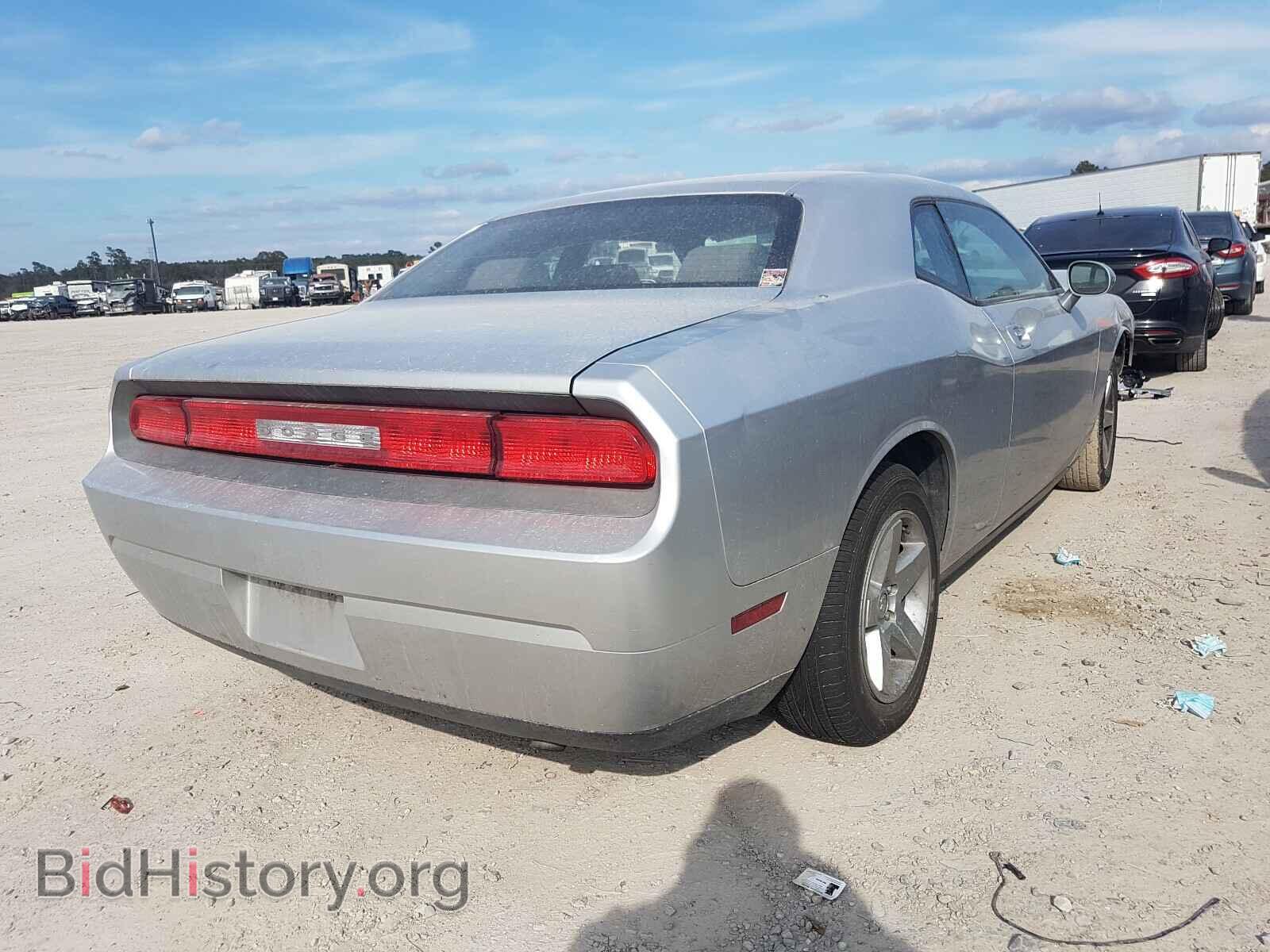 2010 DODGE CHALLENGER - VIN: 2B3CJ4DVXAH218971 - Photo 4