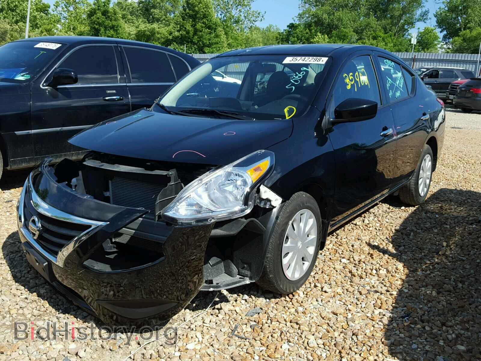 2017 NISSAN VERSA - VIN: 3N1CN7AP3HL889431 - Photo 2