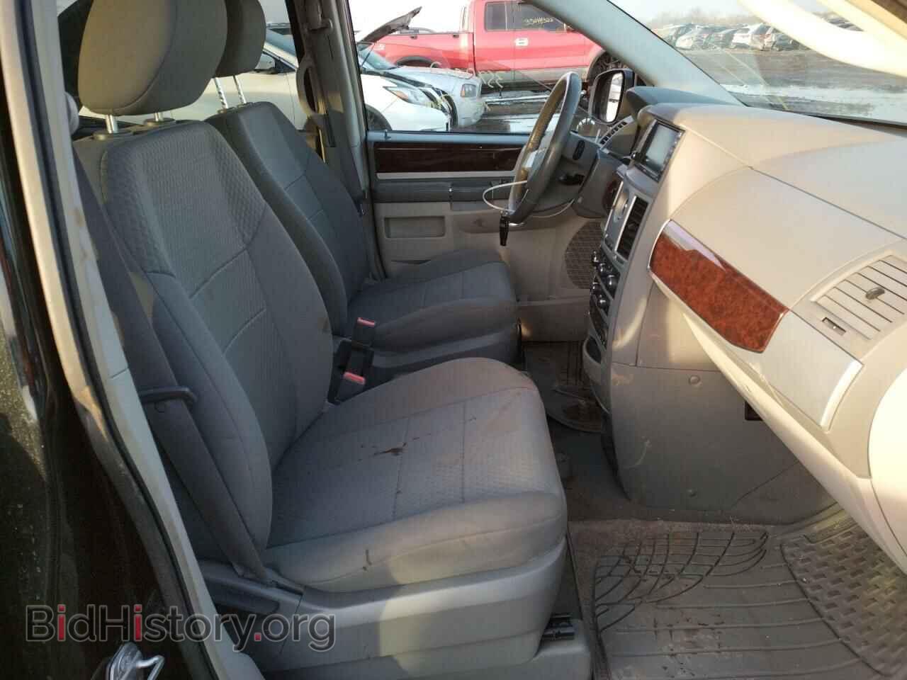 2010 CHRYSLER MINIVAN - VIN: 2A4RR5D10AR149877 - Фото 5