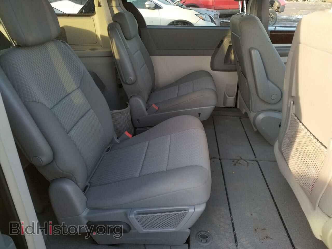 2010 CHRYSLER MINIVAN - VIN: 2A4RR5D10AR149877 - Фото 6