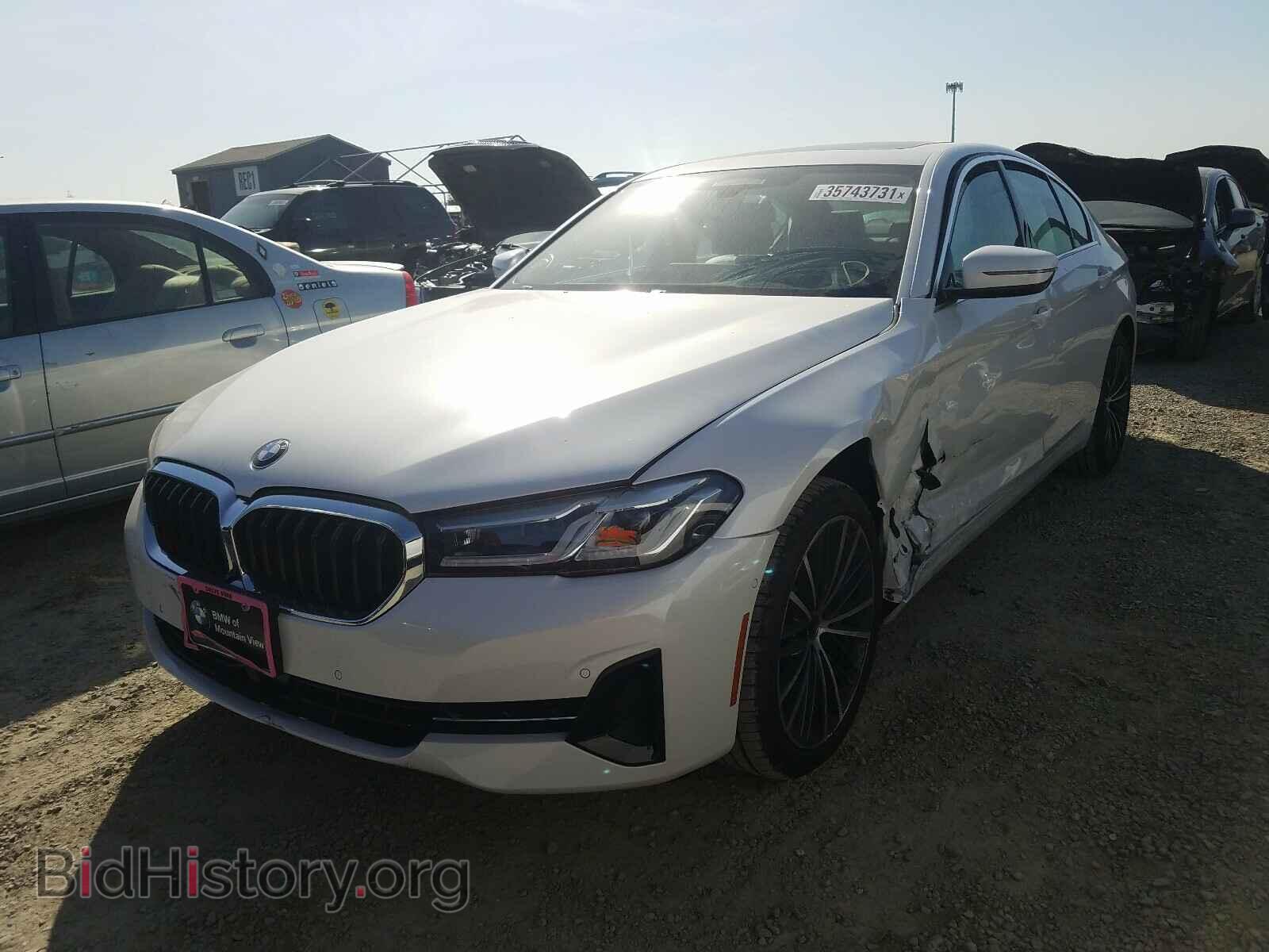2021 BMW 5 SERIES - VIN: WBA53BJ02MCF26089 - Фото 2
