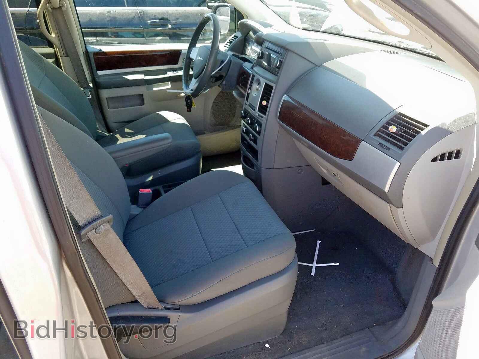 2010 CHRYSLER MINIVAN - VIN: 2A4RR5D15AR413238 - Фото 5