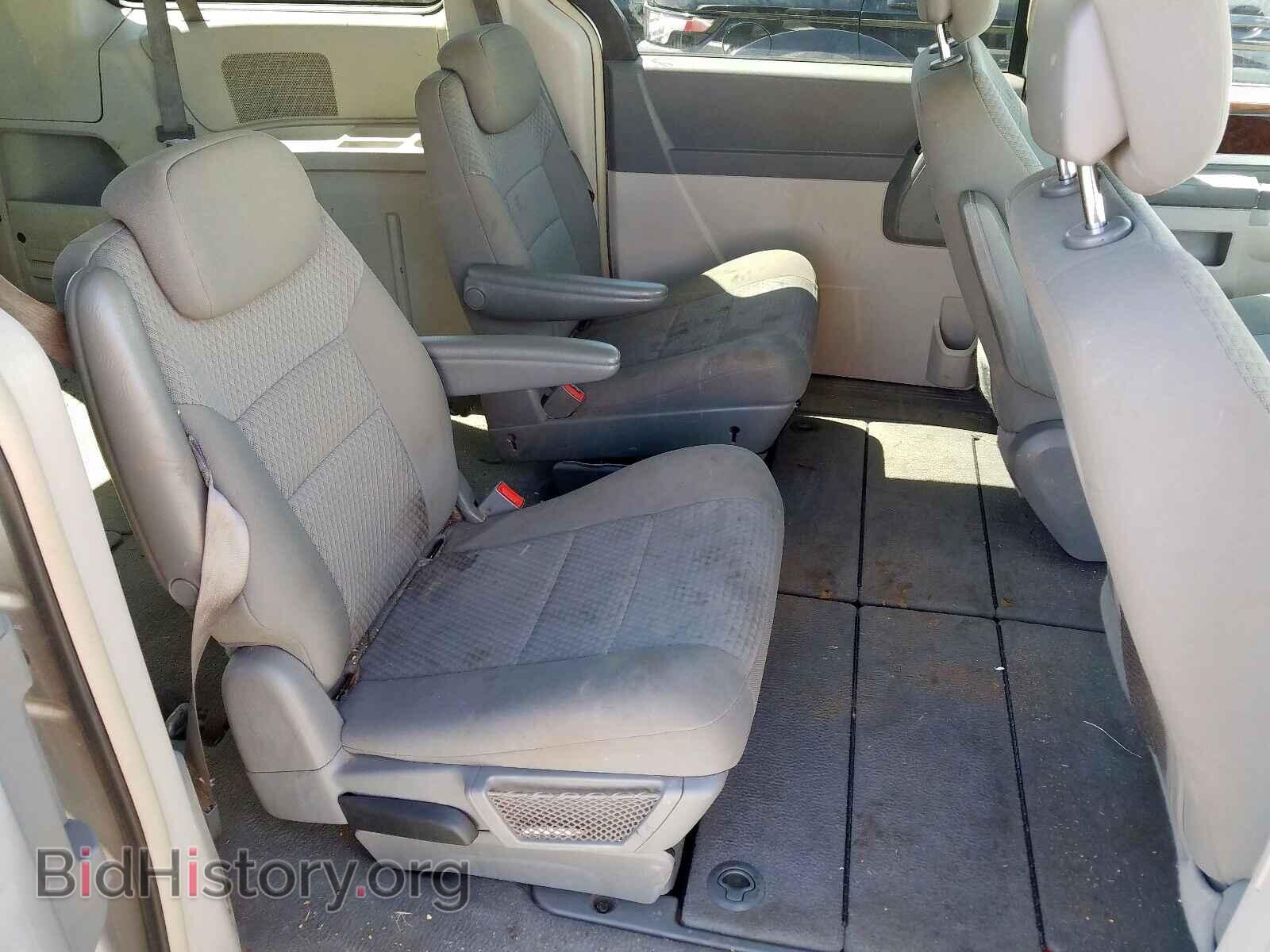 2010 CHRYSLER MINIVAN - VIN: 2A4RR5D15AR413238 - Фото 6