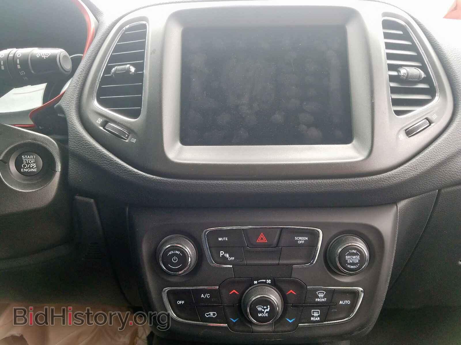 2019 JEEP COMPASS - VIN: 3C4NJDDB2KT651335 - Фото 9