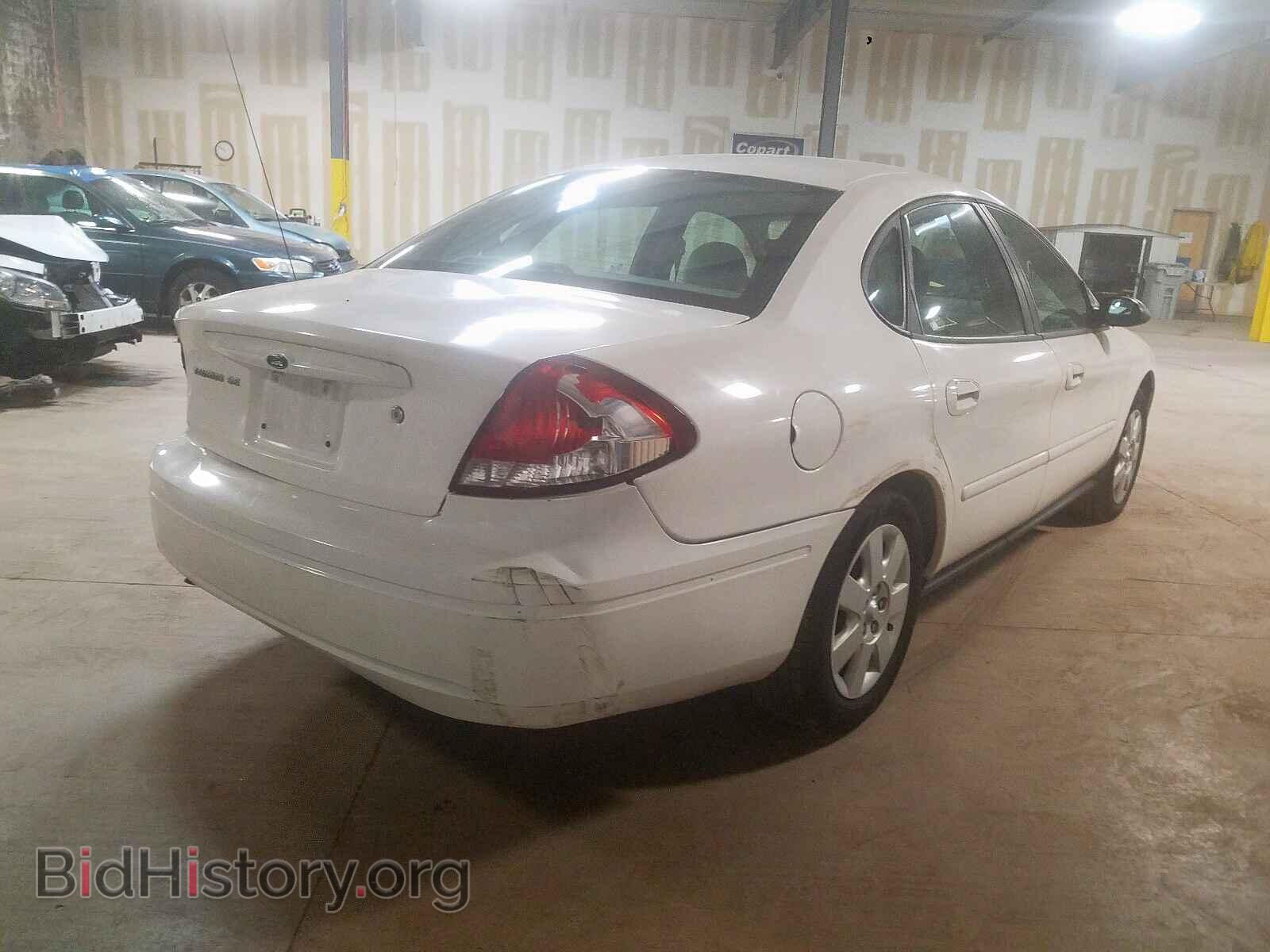 2005 FORD TAURUS - VIN: 1FAFP53265A144563 - Фото 4
