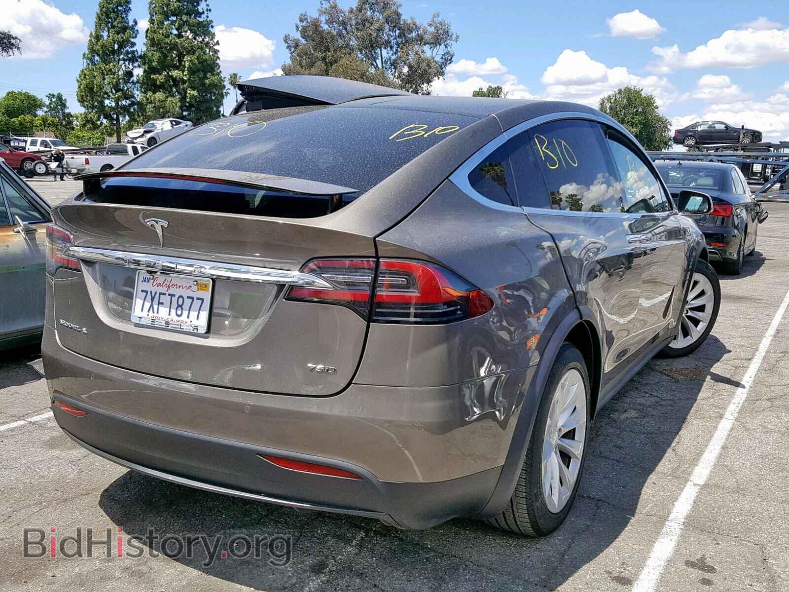 2016 TESLA MODEL X - VIN: 5YJXCAE29GF017672 - Photo 4