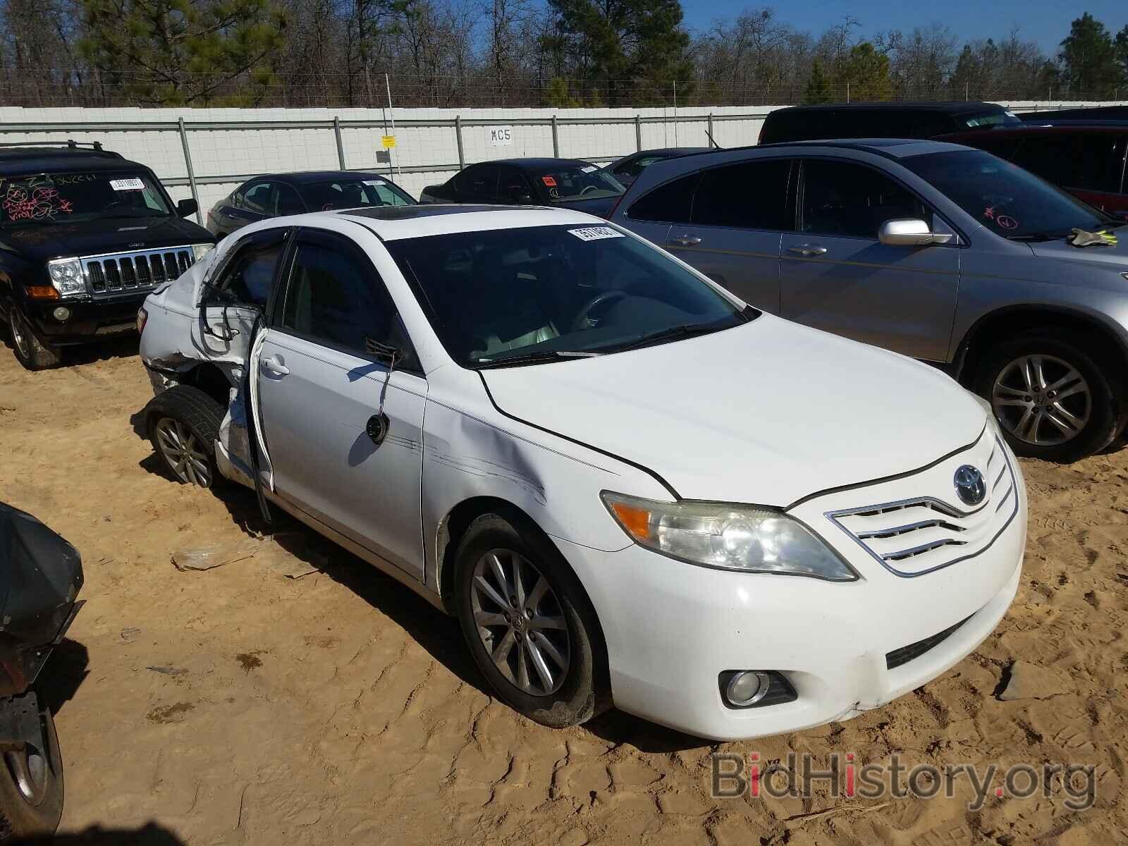 Photo 4T4BF3EK6BR211557 - TOYOTA CAMRY 2011