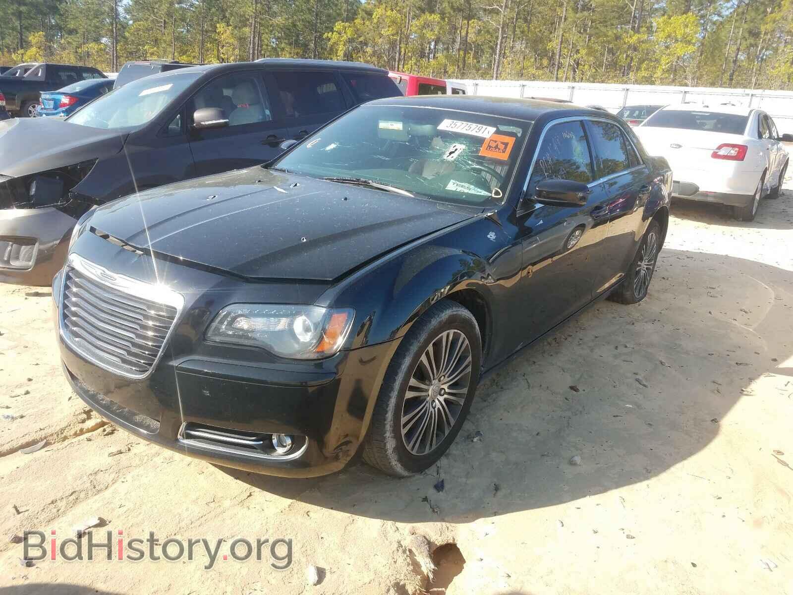 2014 CHRYSLER 300 - VIN: 2C3CCAGGXEH166868 - Фото 2