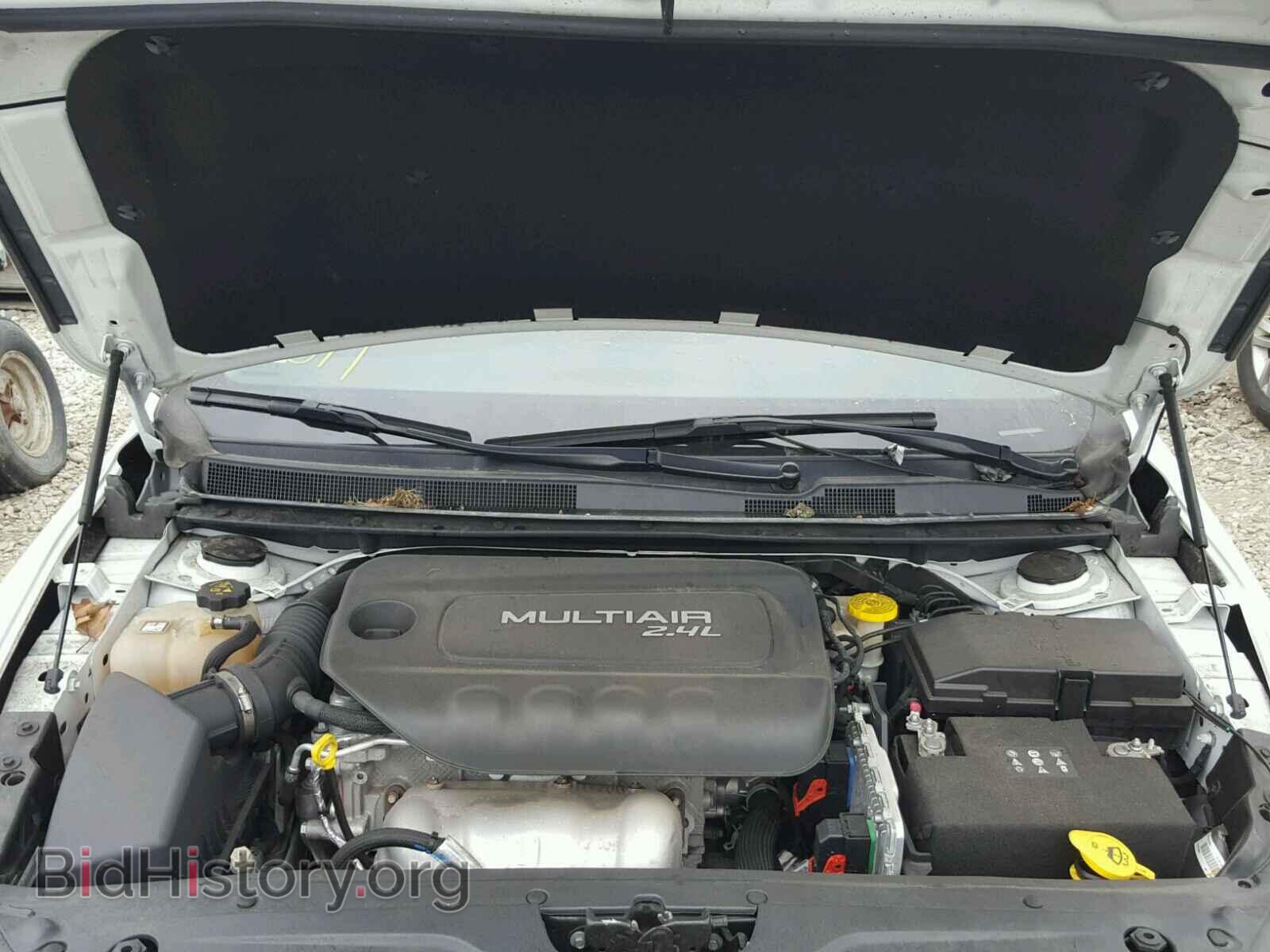 2015 CHRYSLER 200 - VIN: 1C3CCCAB5FN674358 - Фото 7