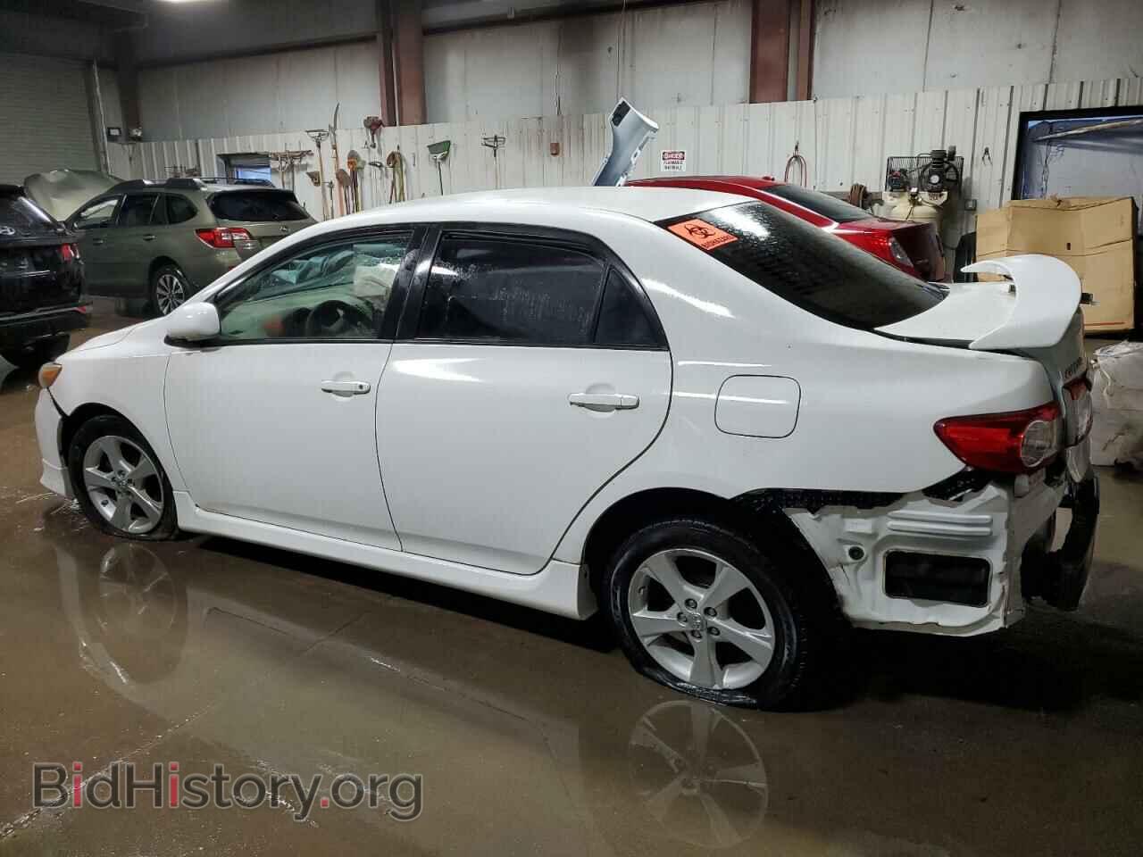 2011 TOYOTA COROLLA - VIN: 2T1BU4EE8BC633945 - Фото 2