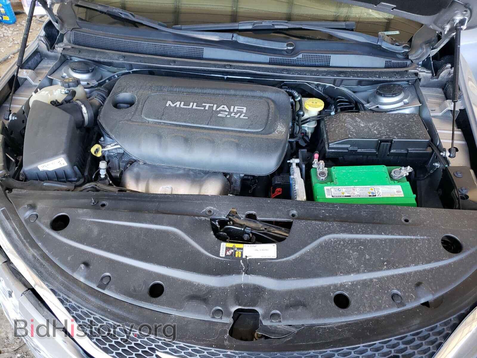 2015 CHRYSLER 200 - VIN: 1C3CCCABXFN748468 - Photo 7