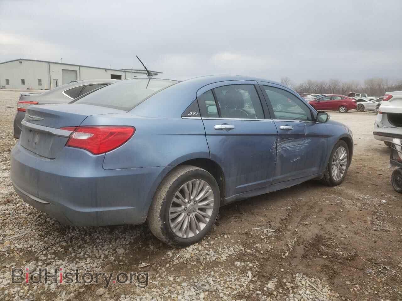 2011 CHRYSLER 200 - VIN: 1C3BC2FG5BN619820 - Фото 3