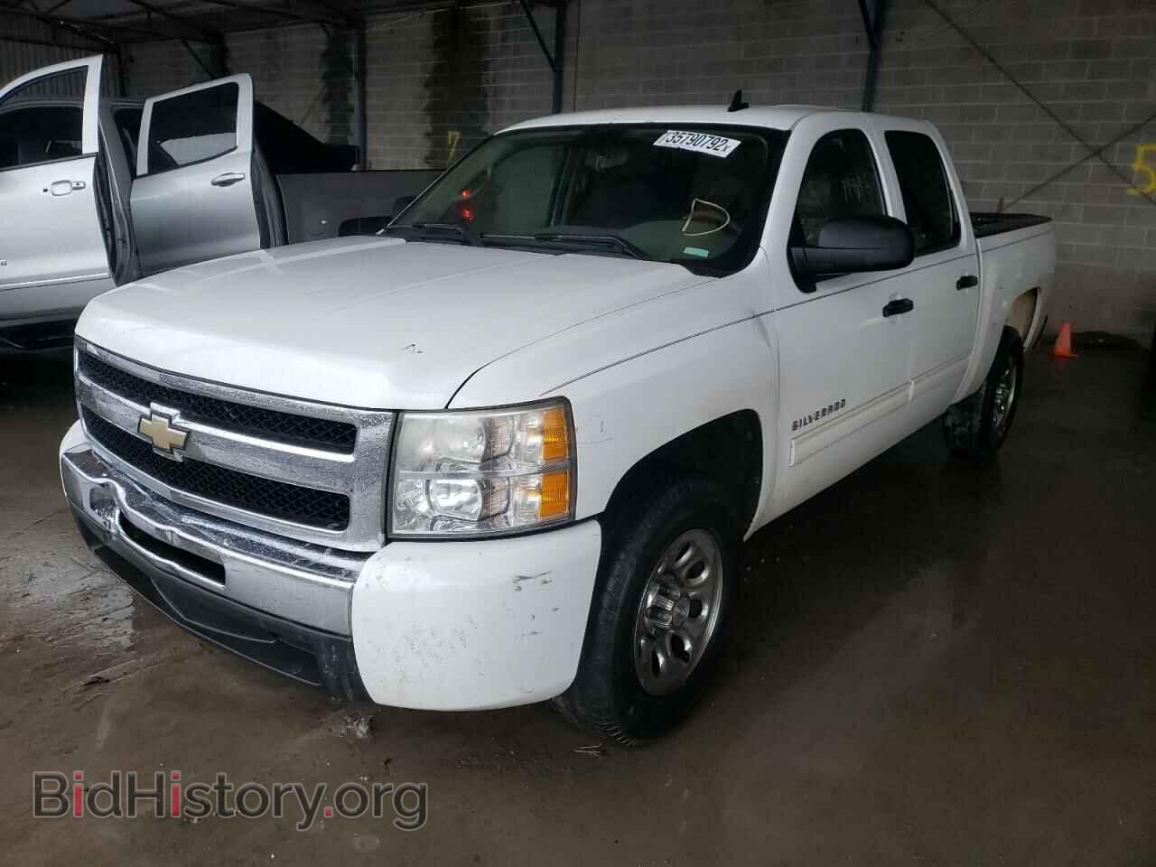 2011 CHEVROLET SILVERADO - VIN: 3GCPCREA8BG199731 - Фото 2