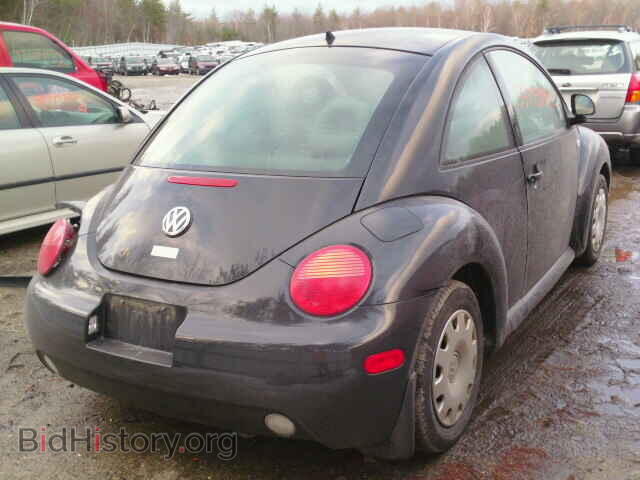 2000 VOLKSWAGEN BEETLE - VIN: 3VWCC21C1YM472335 - Фото 4