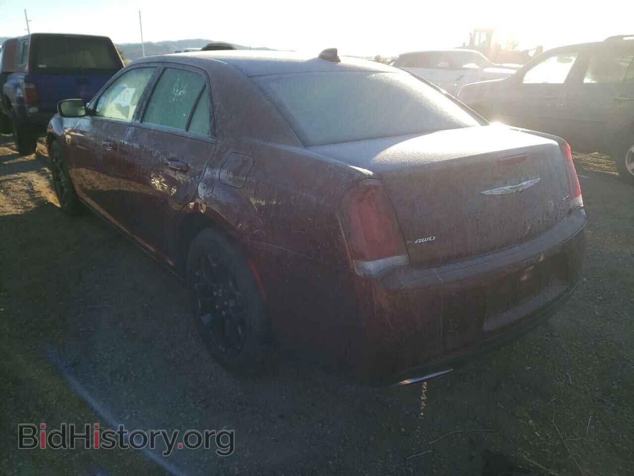 2019 CHRYSLER 300 - VIN: 2C3CCAGG1KH586255 - Фото 3