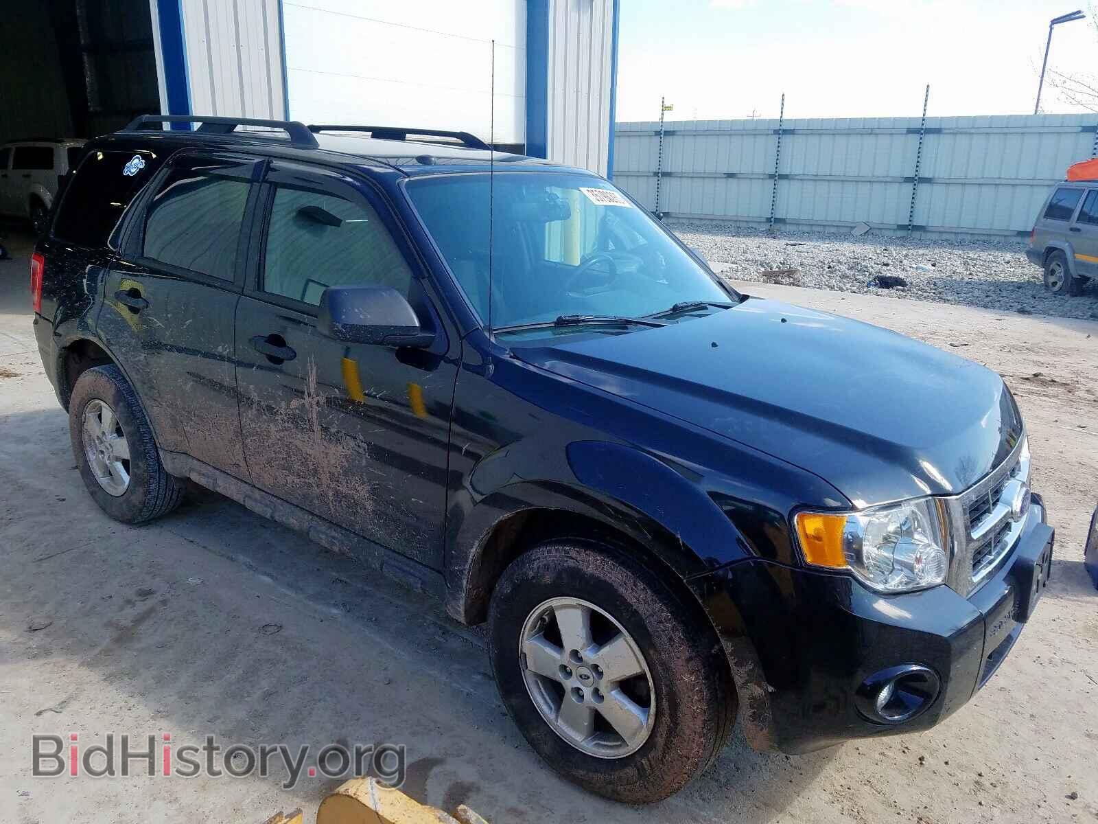 Фотография 1FMCU0DG3BKC09891 - FORD ESCAPE 2011