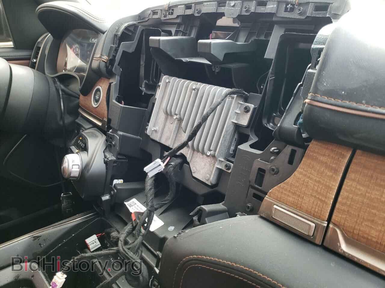 2019 RAM 1500 - VIN: 1C6SRFST4KN716311 - Фото 9
