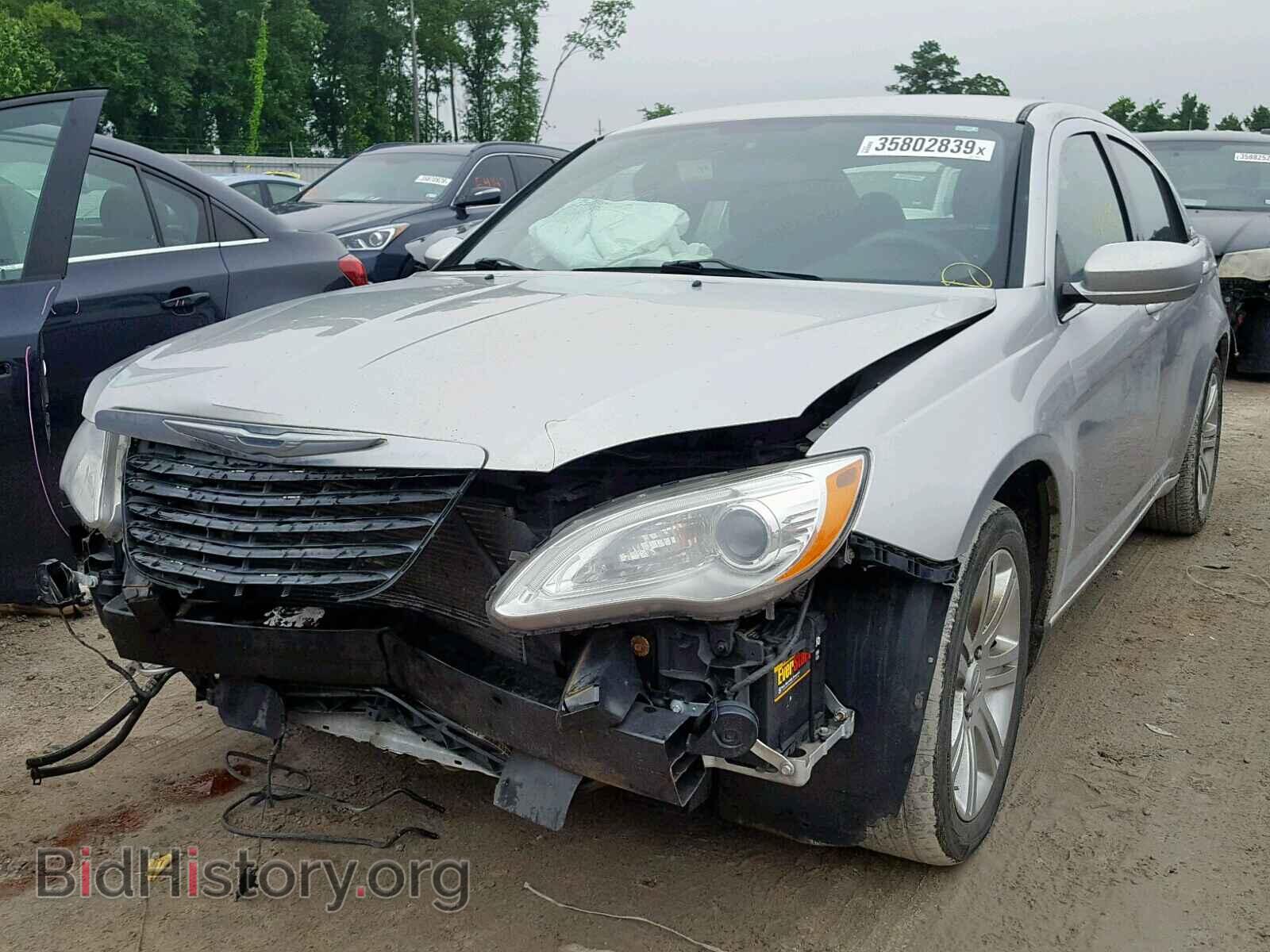 2012 CHRYSLER 200 - VIN: 1C3CCBAB3CN291623 - Фото 2