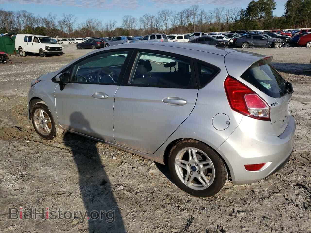 2017 FORD FIESTA - VIN: 3FADP4EJXHM130064 - Фото 2