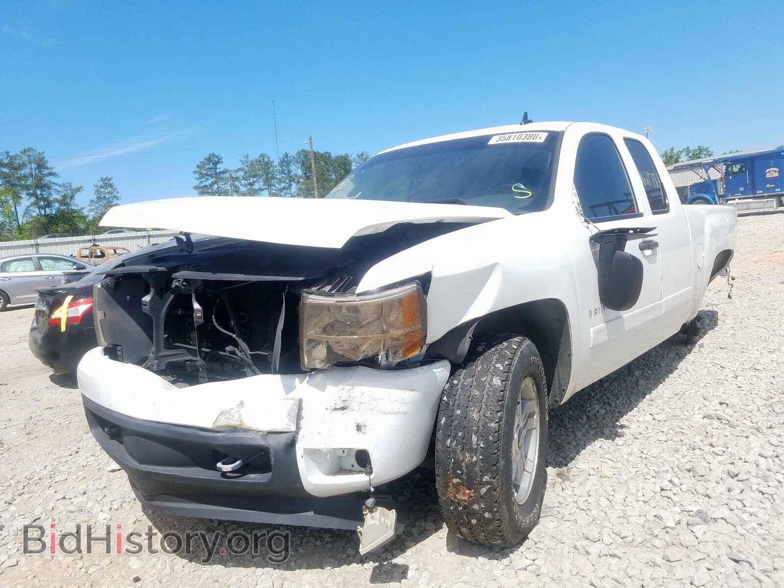 2007 CHEVROLET SILVERADO - VIN: 2GCEC19CX71671741 - Фото 2
