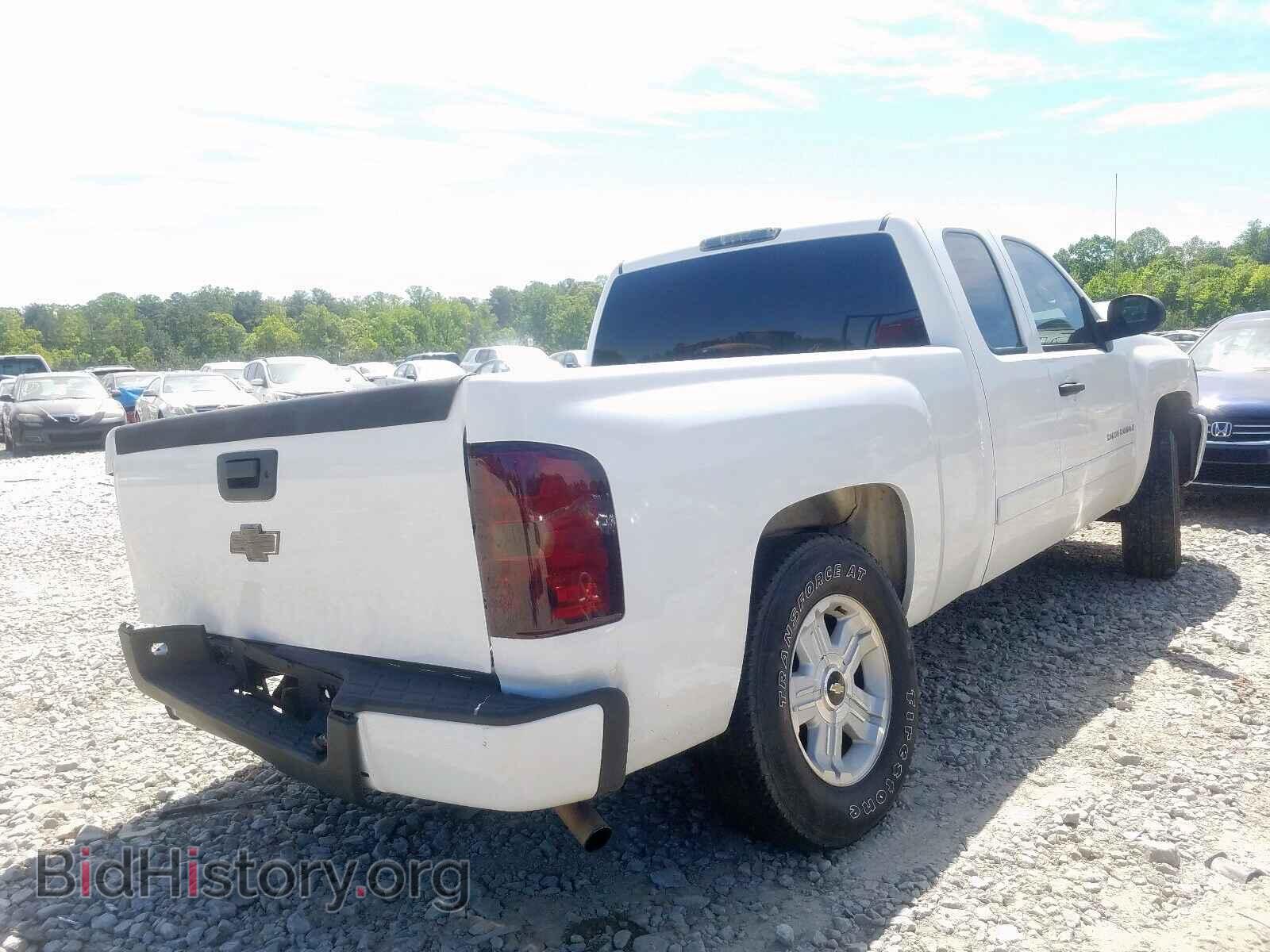 2007 CHEVROLET SILVERADO - VIN: 2GCEC19CX71671741 - Фото 4