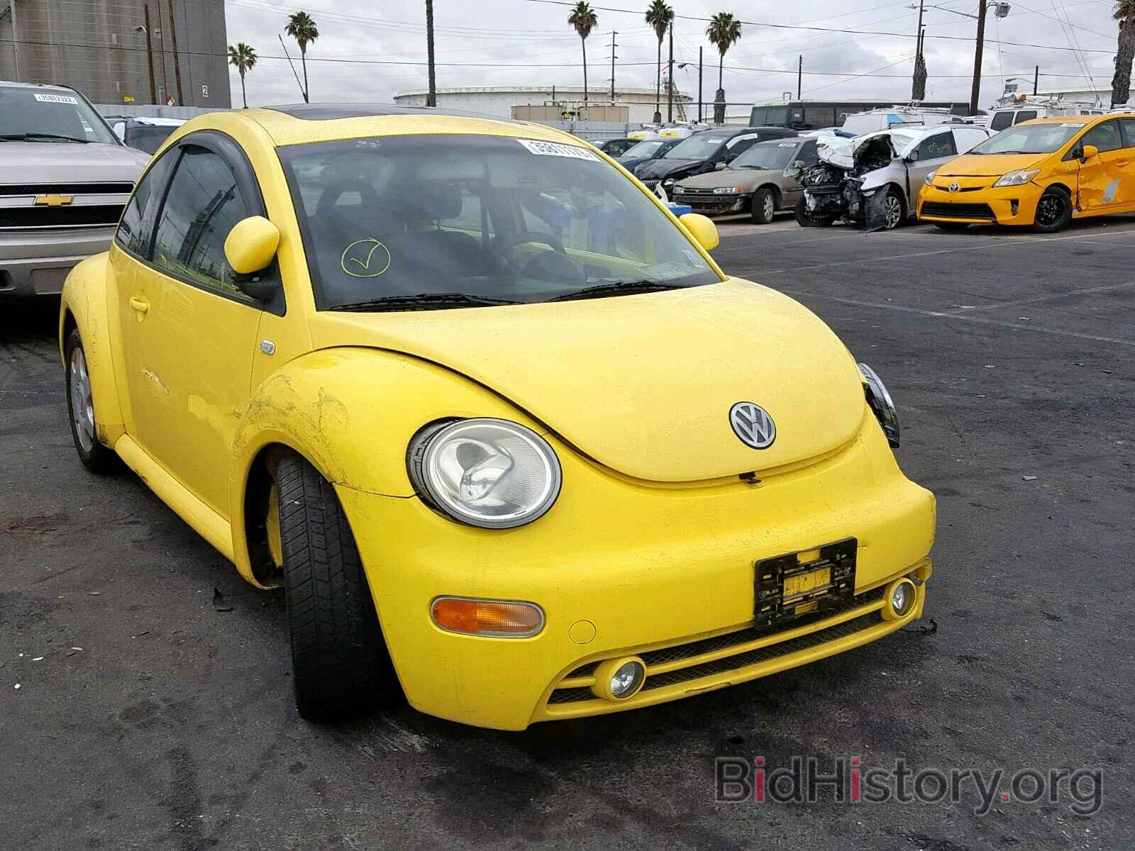 Photo 3VWCC21C7YM462084 - VOLKSWAGEN BEETLE 2000