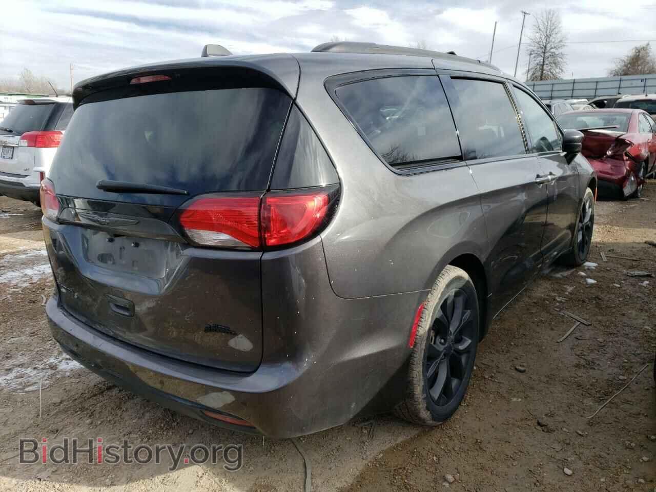 2020 CHRYSLER PACIFICA - VIN: 2C4RC1BG9LR110831 - Фото 3