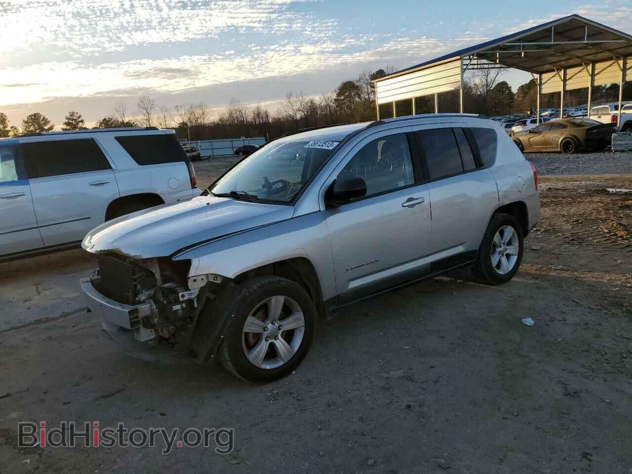 Фотография 1C4NJCBAXCD520620 - JEEP COMPASS 2012