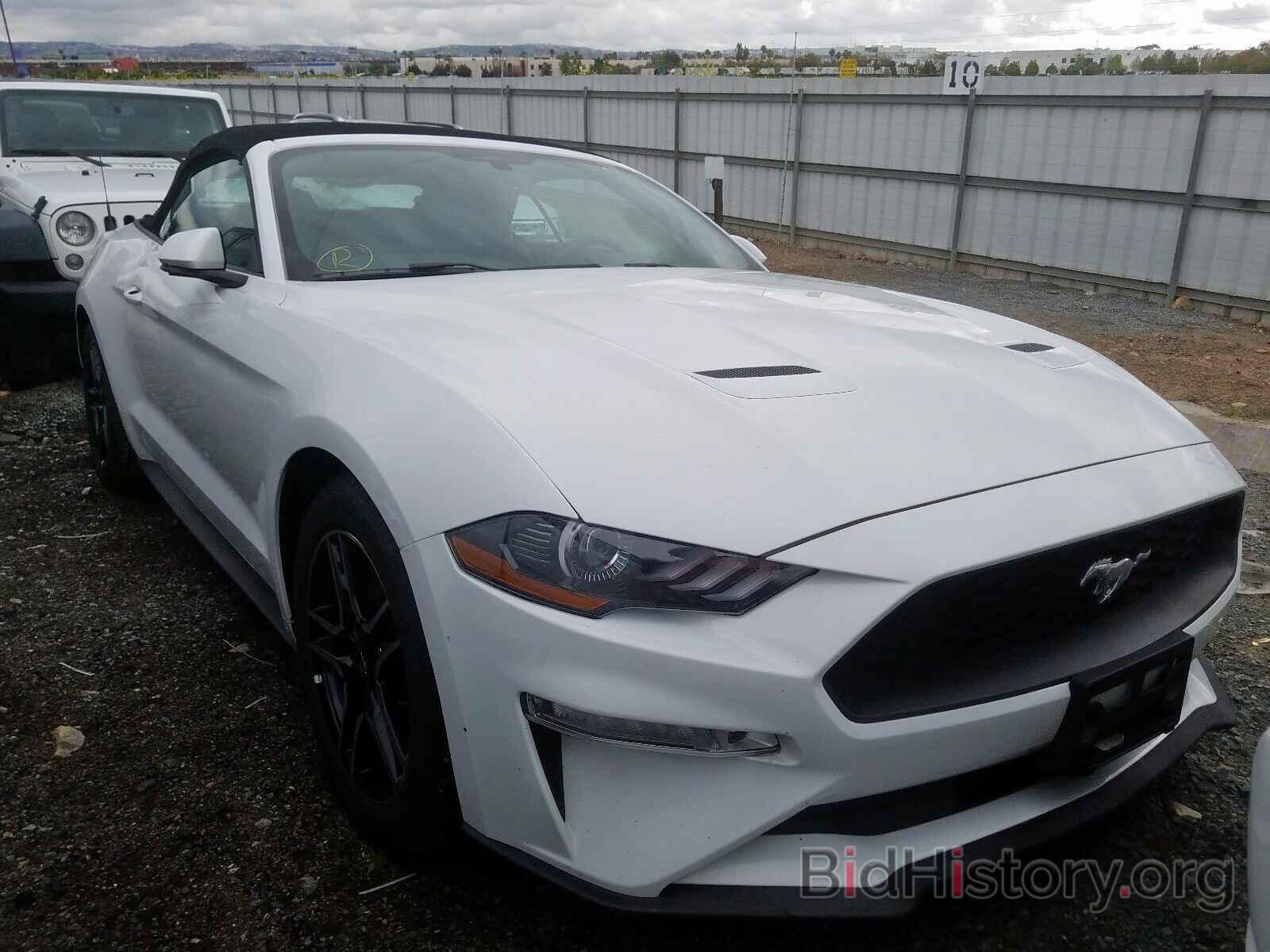 Photo 1FATP8UH6K5104303 - FORD MUSTANG 2019