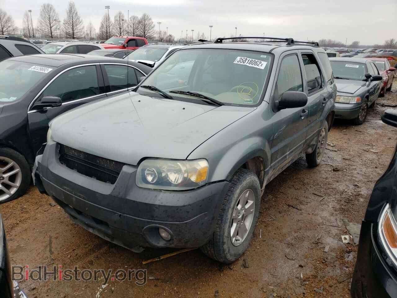 2007 FORD ESCAPE - VIN: 1FMCU93187KA33686 - Фото 2