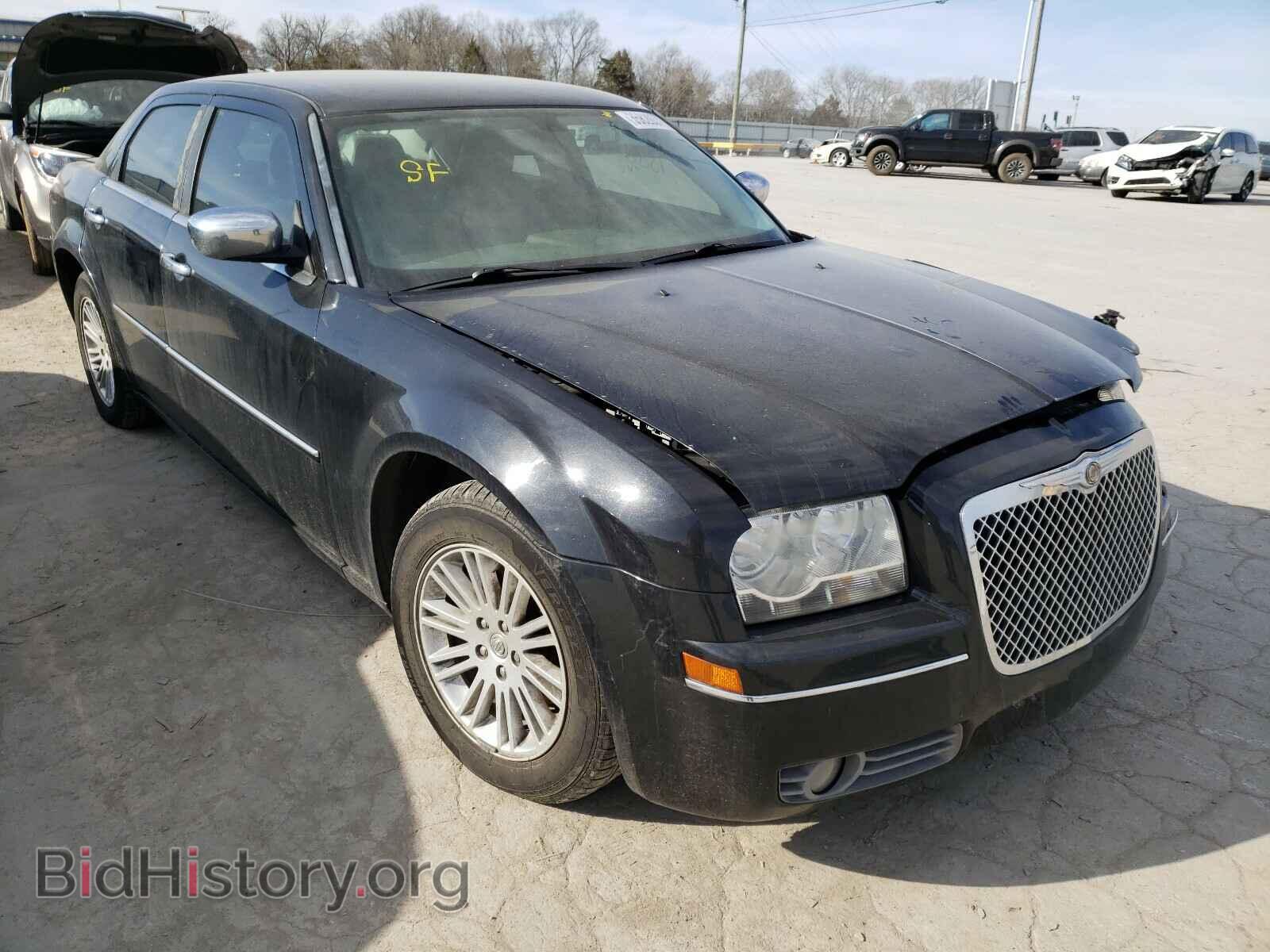Photo 2C3CA4CD4AH284735 - CHRYSLER 300 2010