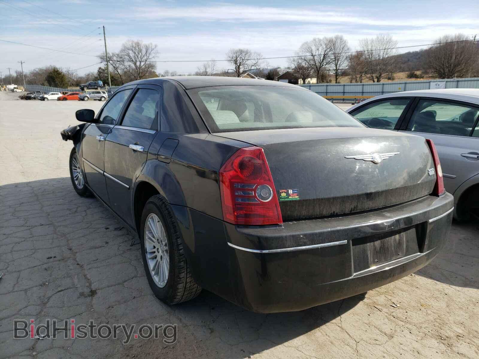 2010 CHRYSLER 300 - VIN: 2C3CA4CD4AH284735 - Фото 3