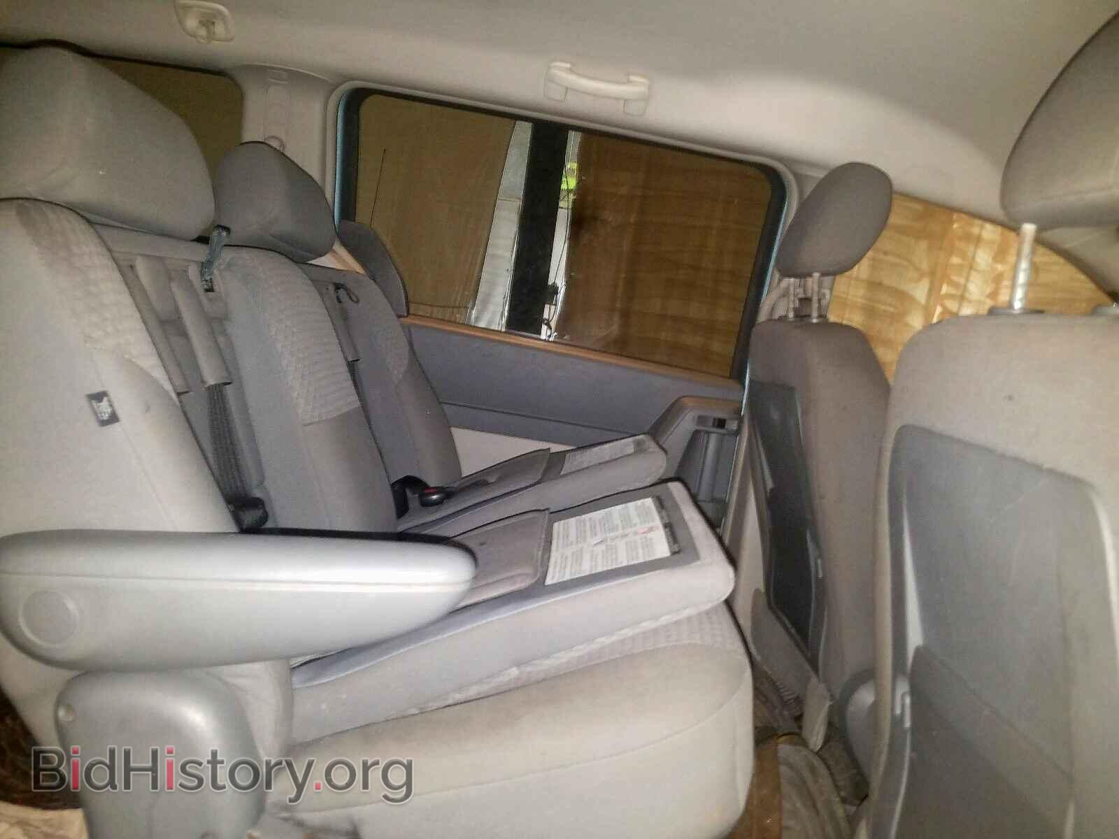2008 CHRYSLER MINIVAN - VIN: 2A8HR44H18R629132 - Фото 6