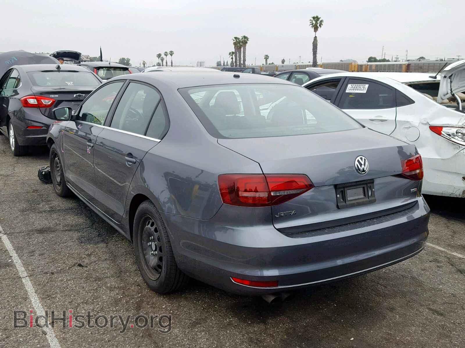 2017 VOLKSWAGEN JETTA - VIN: 3VW2B7AJ6HM280807 - Photo 3