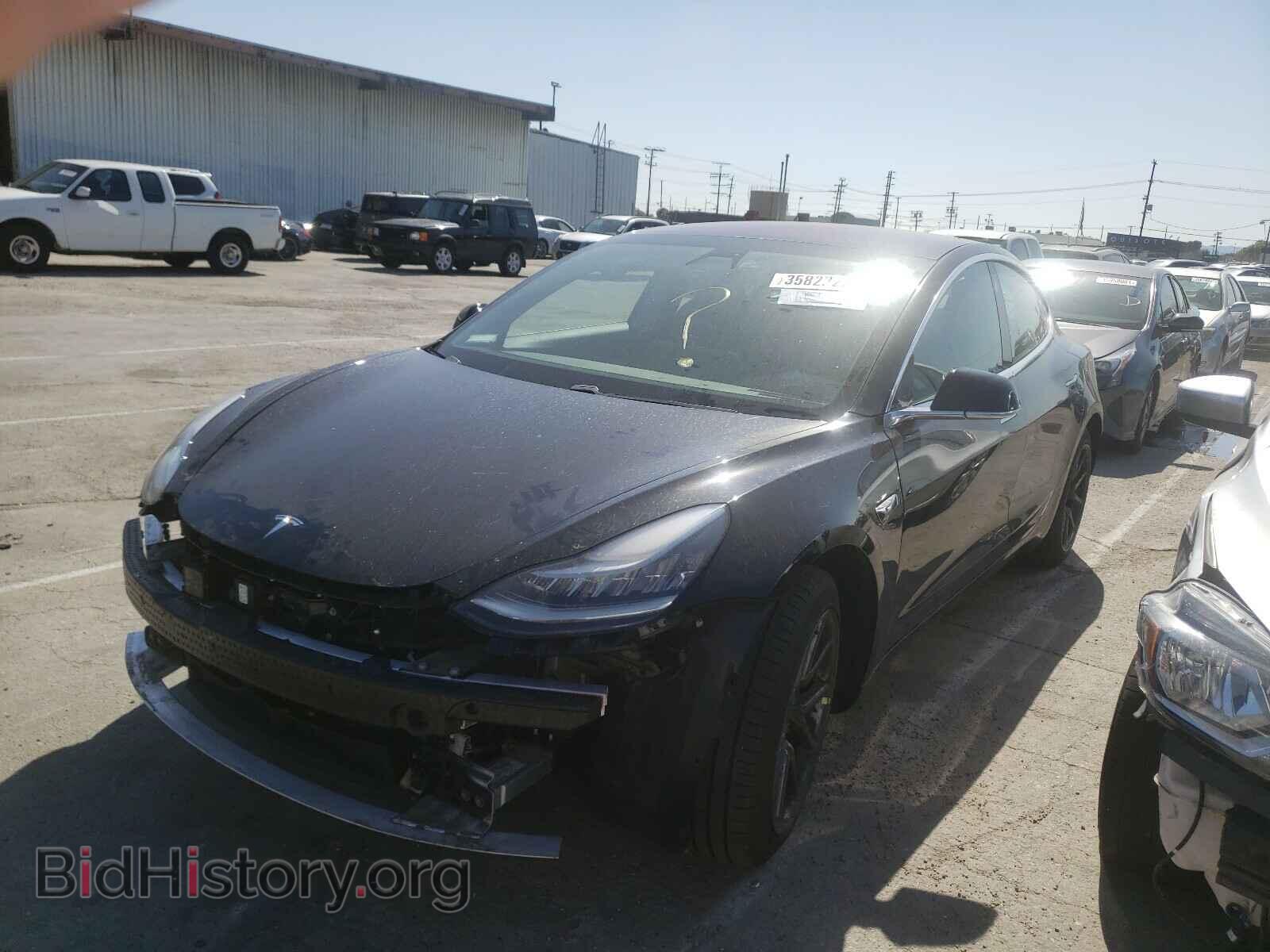 2018 TESLA MODEL 3 - VIN: 5YJ3E1EBXJF130823 - Photo 2